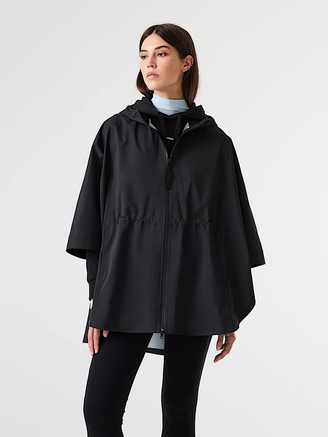 AlphaTauri | ONA V1.Y9.02 | Poncho impermeable para la lluvia in Black for Mujer