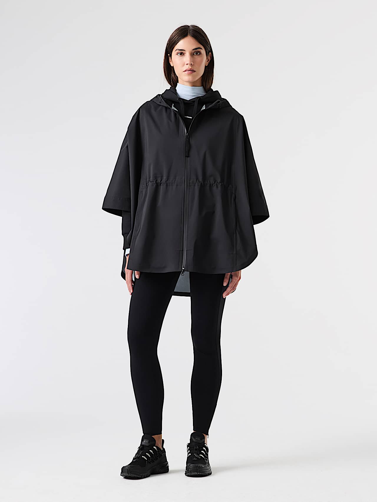 AlphaTauri | ONA V1.Y9.02 | Poncho impermeable para la lluvia in Black for Mujer