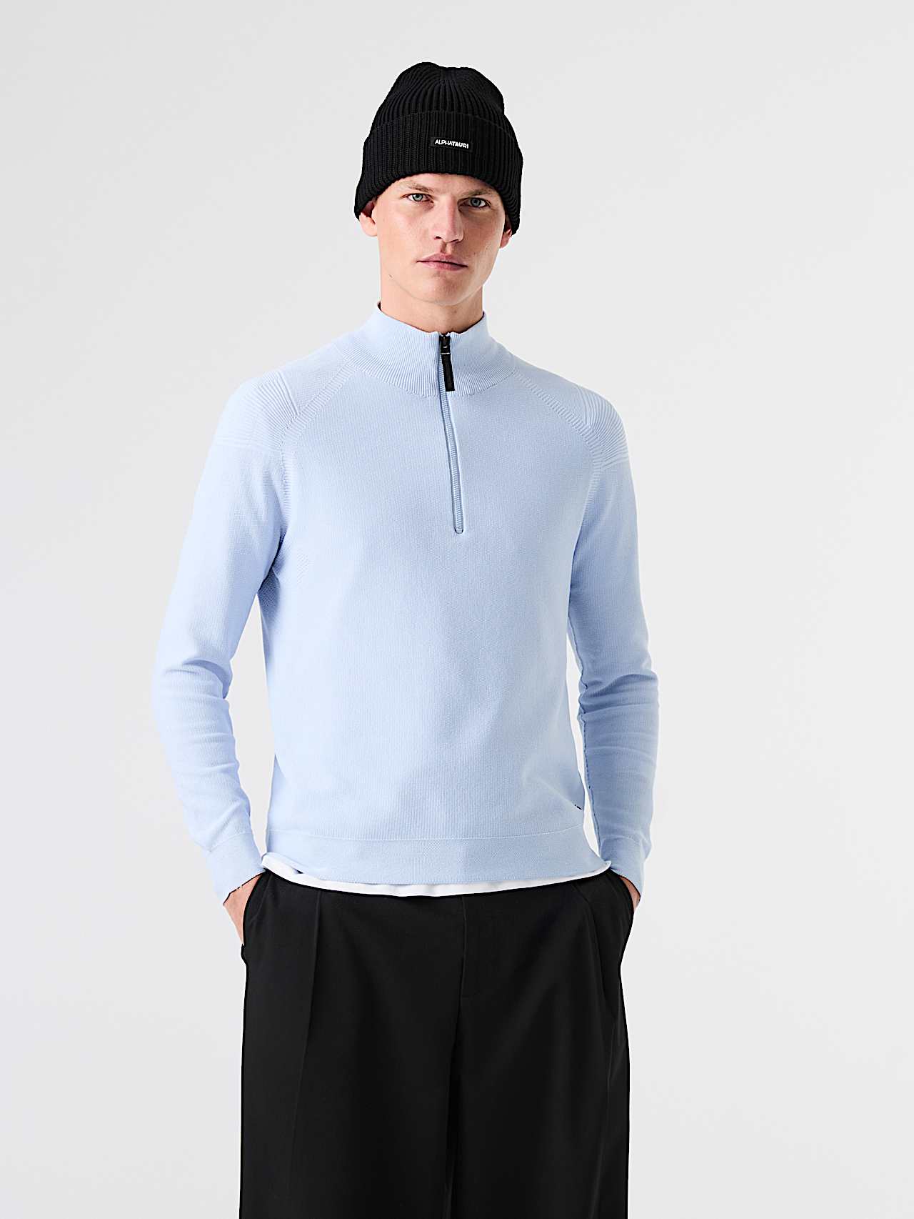 AlphaTauri | ARI V1.Y9.02 | Gorro de punto grueso in Black for Unisexo