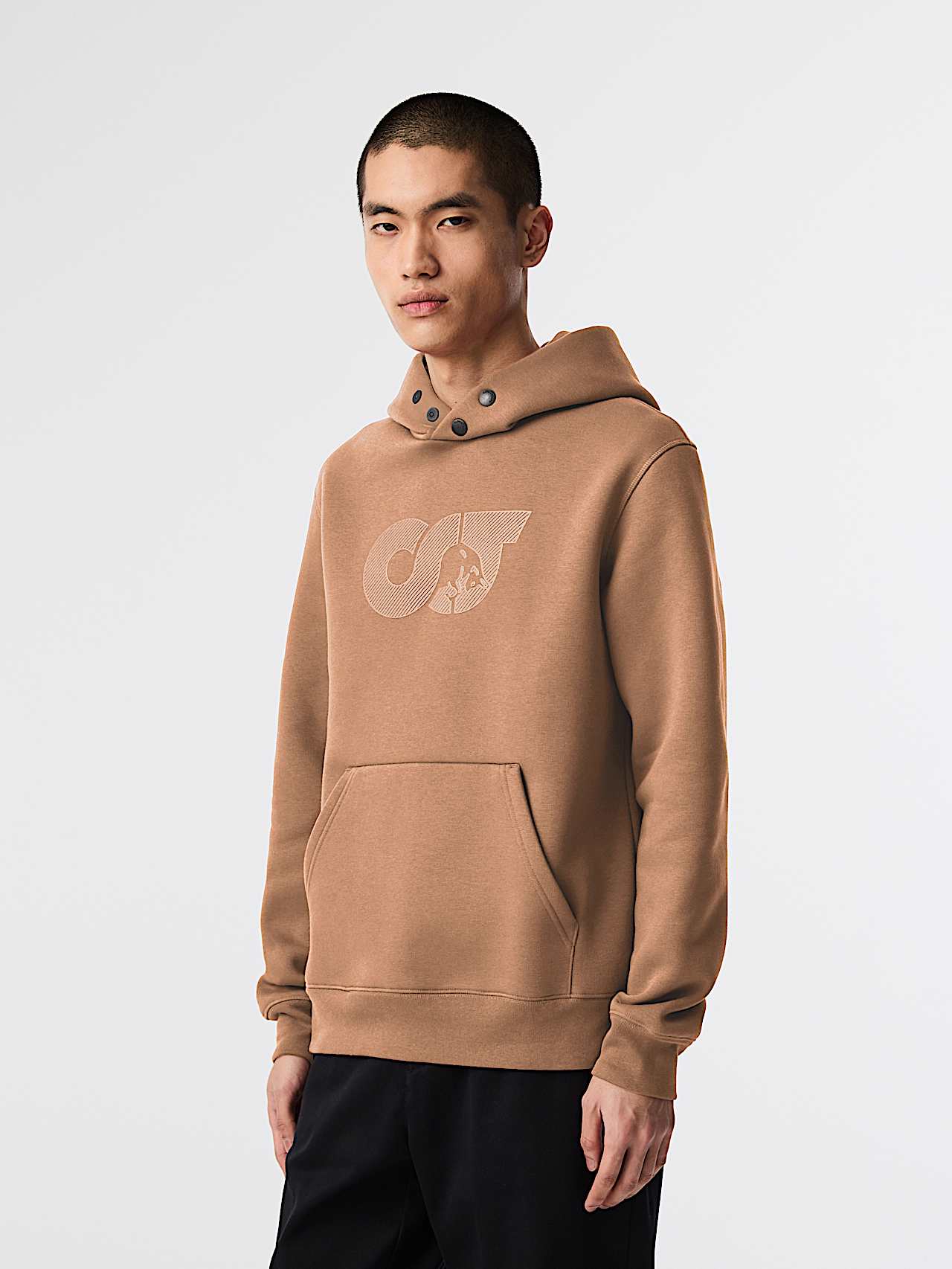 AlphaTauri | SHERO V2.Y8.02 | Hoodie mit charakteristischem Logo in Camel für Herren AlphaTauri | SHERO V2.Y8.02 | Hoodie mit charakteristischem Logo in Camel für Herren