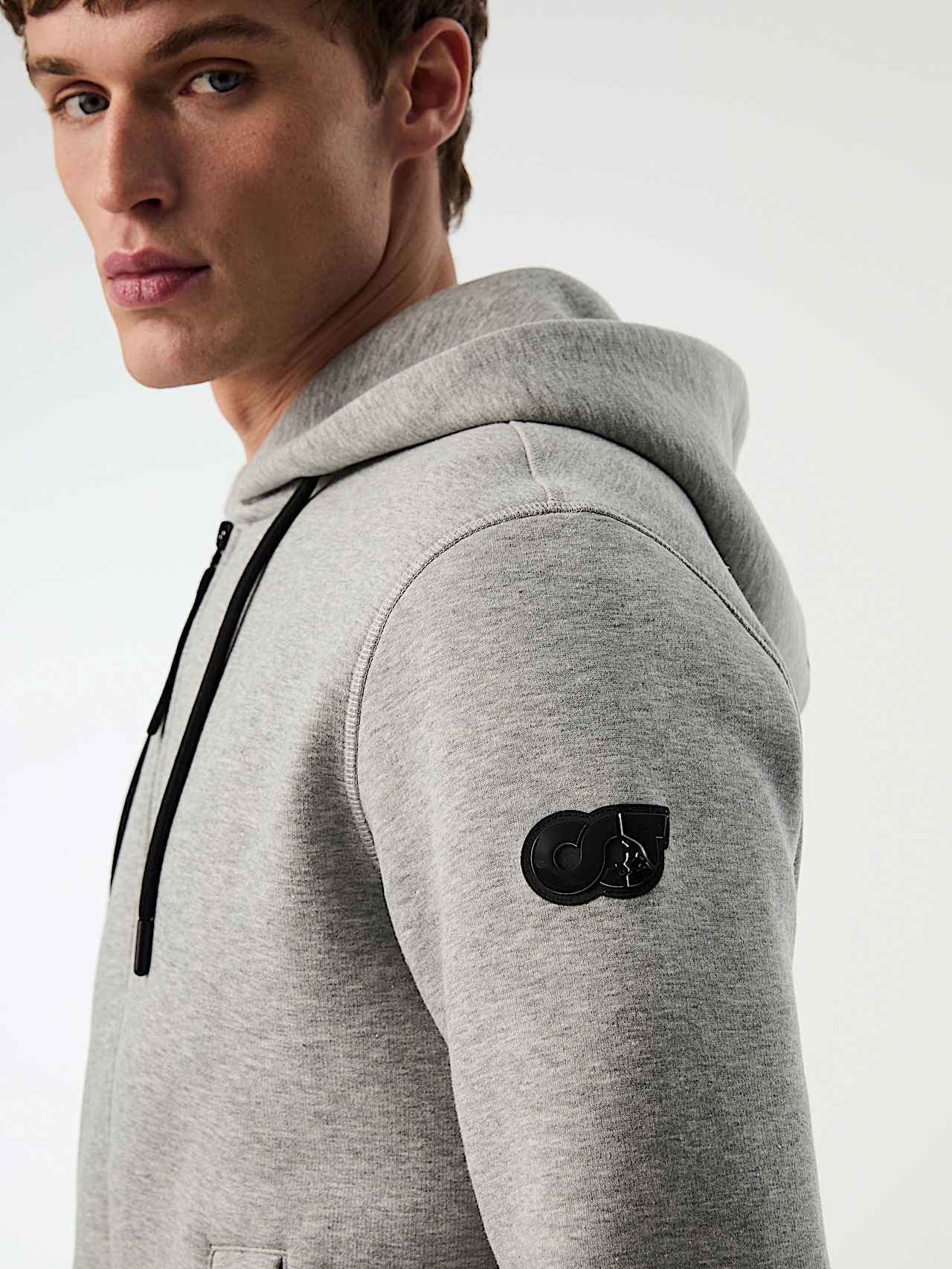 AlphaTauri | SHENO V2.Y8.02 | Signature Logo Hooded Sweat Jacket in Heather Grey for Hombre AlphaTauri | SHENO V2.Y8.02 | Signature Logo Hooded Sweat Jacket in Heather Grey for Hombre