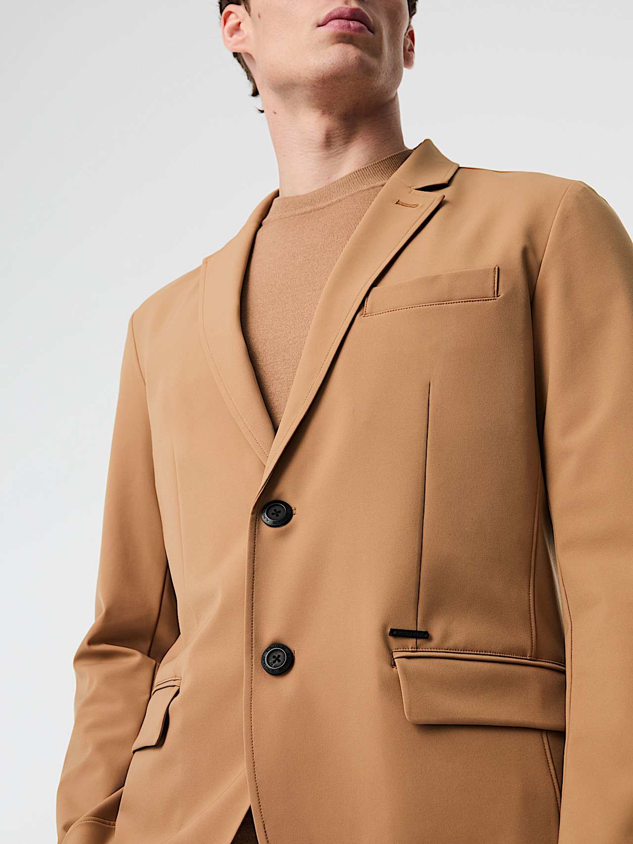 AlphaTauri | OSINA V2.Y9.02 | Performance Stretch Blazer in Camel for Men