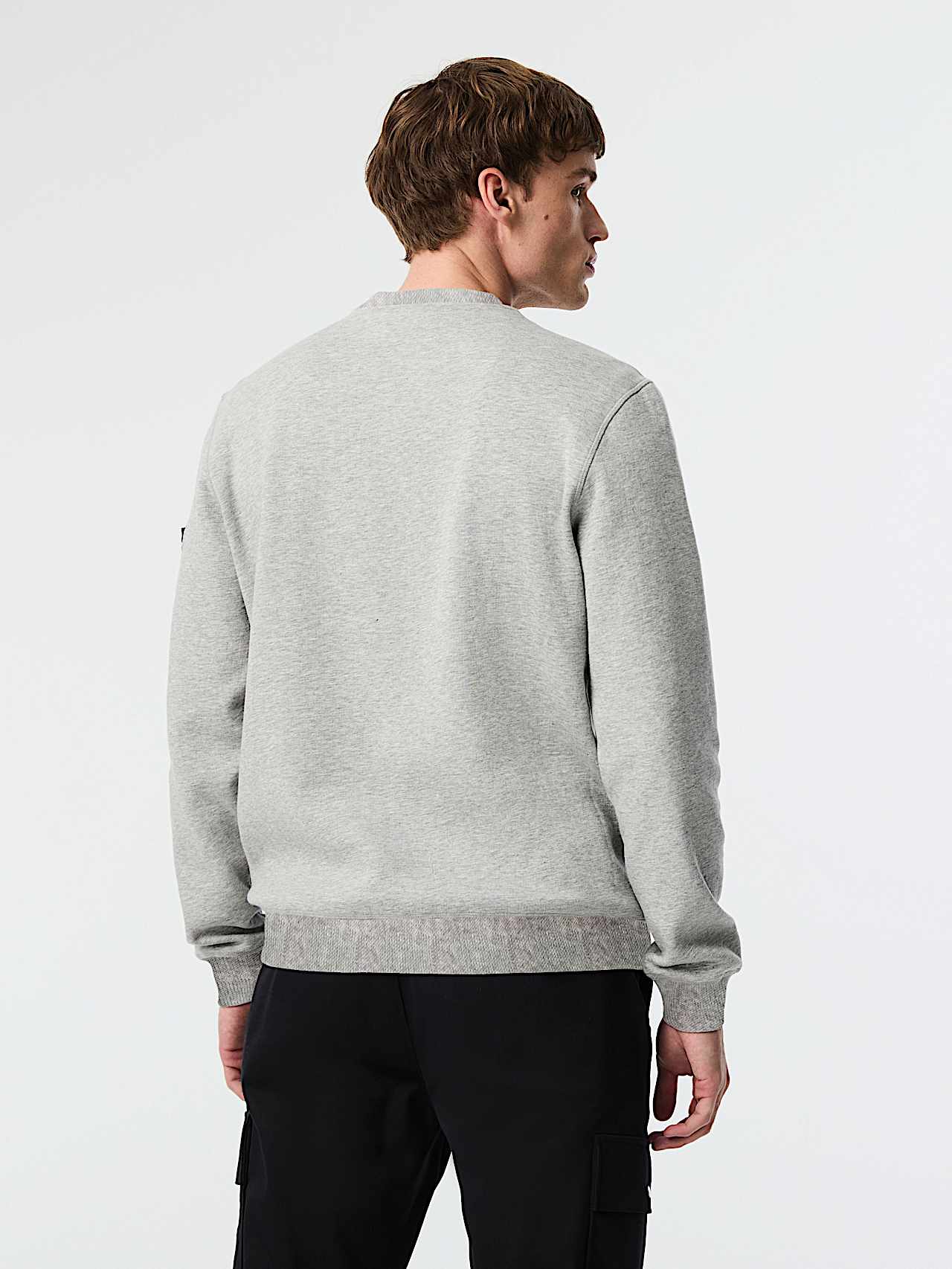 AlphaTauri | SEFAR V1.Y9.02 | Relaxed Fit Crewneck Sweatshirt in Heather Grey for Hombre AlphaTauri | SEFAR V1.Y9.02 | Relaxed Fit Crewneck Sweatshirt in Heather Grey for Hombre