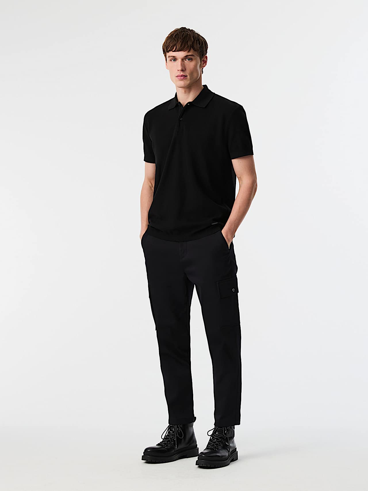 AlphaTauri | JEMMA V1.Y9.02 | Piqué Polo-Shirt in Black for Hombre AlphaTauri | JEMMA V1.Y9.02 | Piqué Polo-Shirt in Black for Hombre