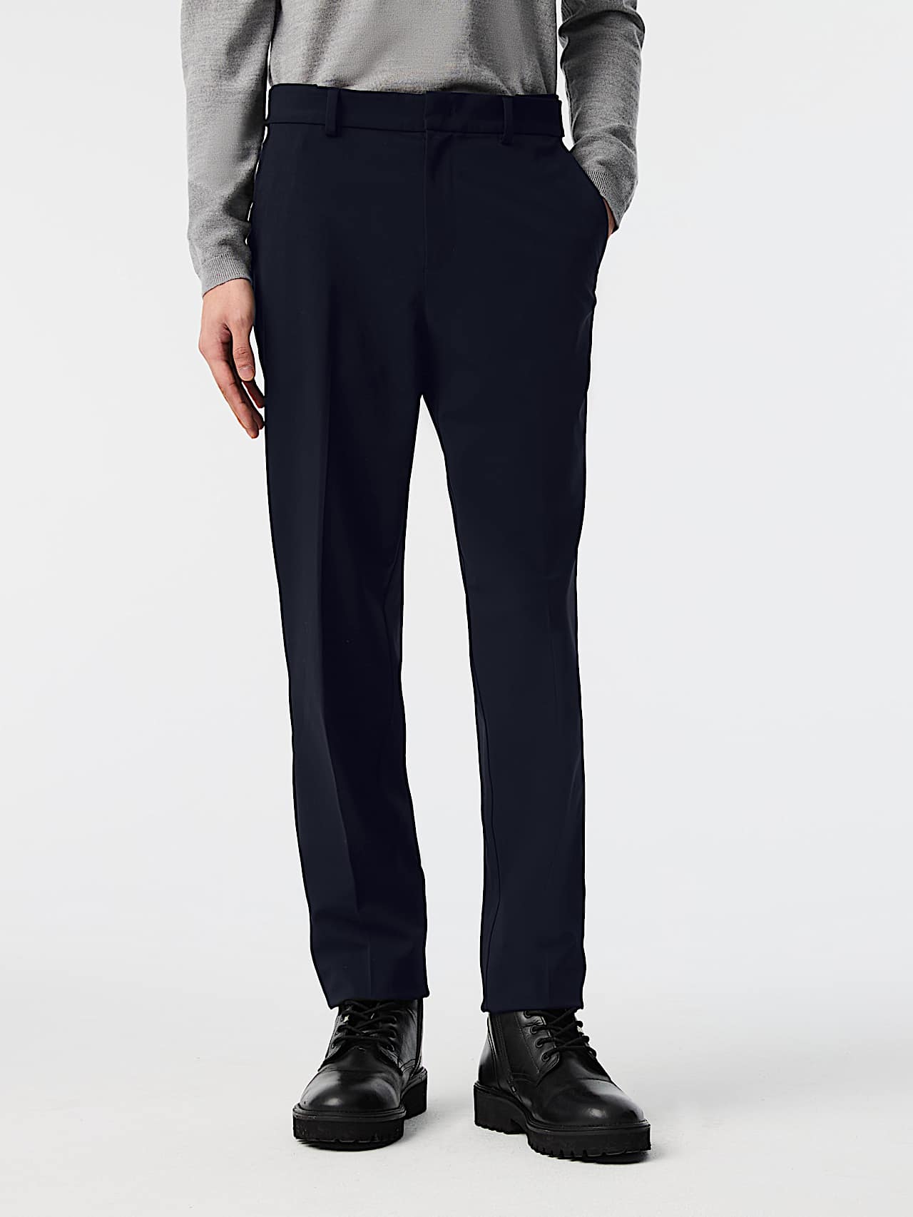 AlphaTauri | PALAS V1.Y8.02 | Pantaloni elasticizzati ad alte prestazioni in Dark Navy for Uomo