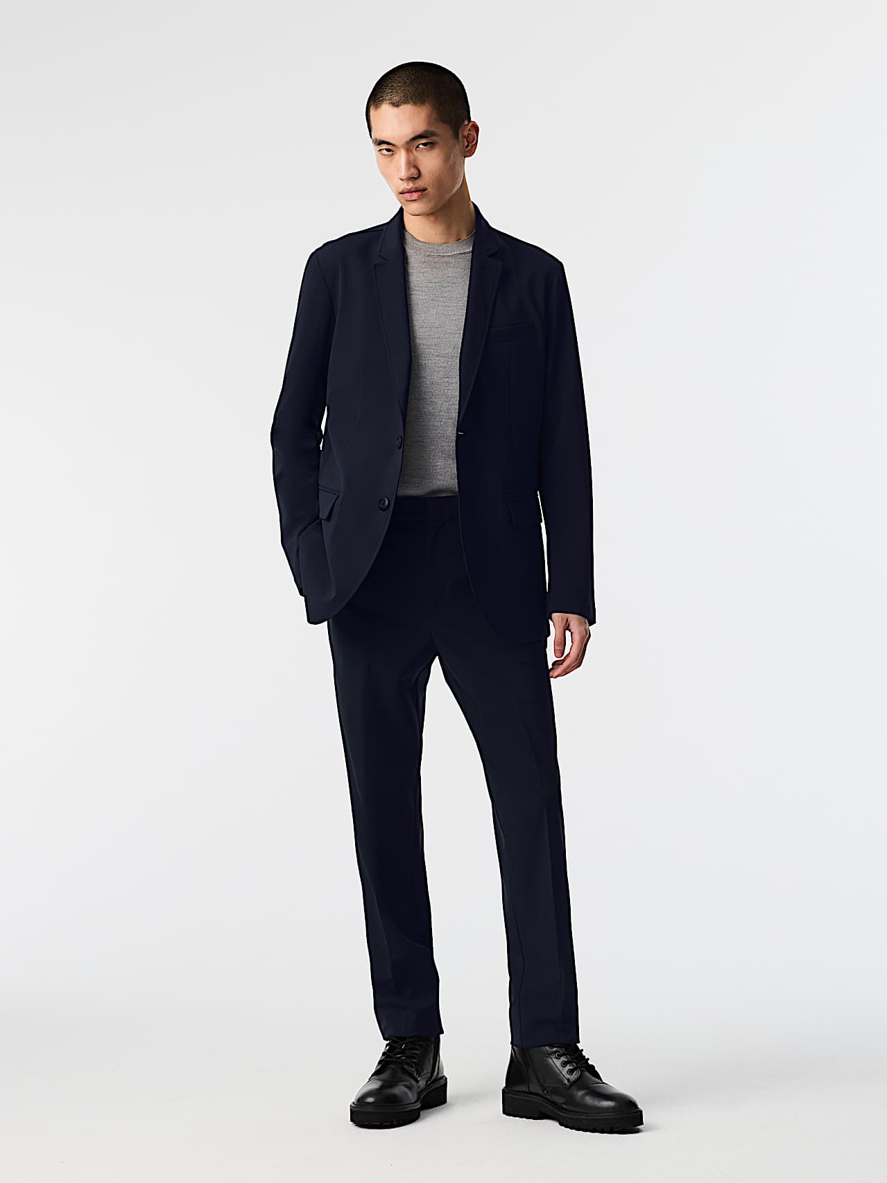 AlphaTauri | PALAS V1.Y8.02 | Pantaloni elasticizzati ad alte prestazioni in Dark Navy for Uomo