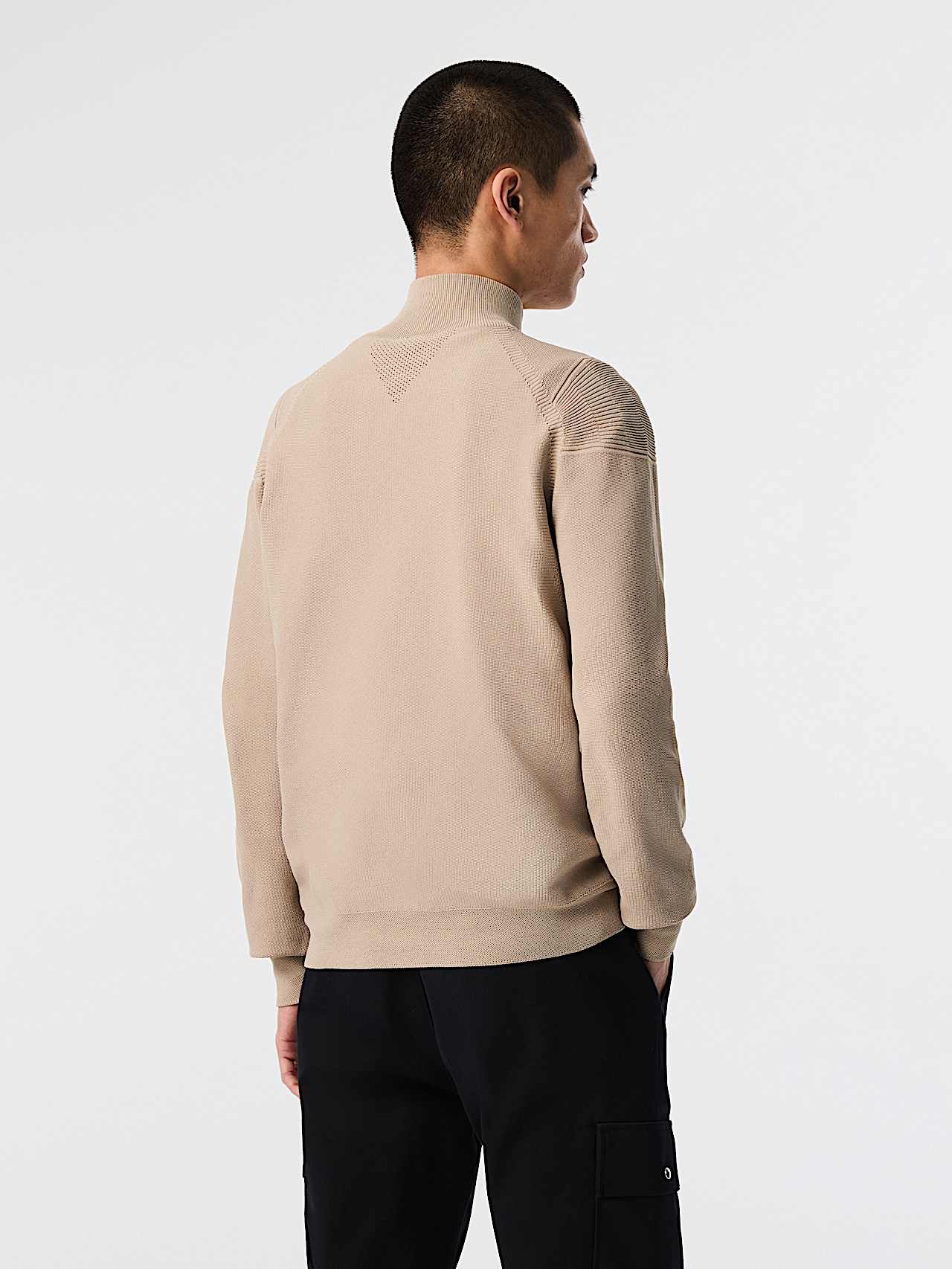 AlphaTauri | FROST V1.Y9.02 | Sweat-shirt à demi-fermeture zippée sans couture en maille 3D in Silver Beige for Homme