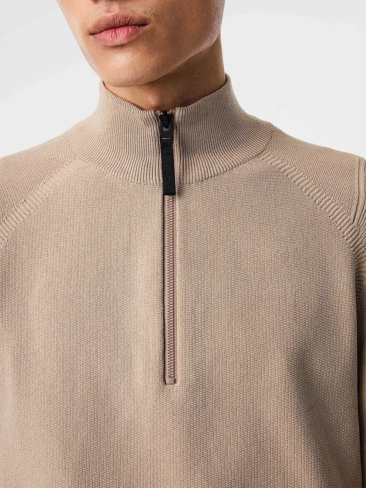 AlphaTauri | FROST V1.Y9.02 in Silver Beige für Herren AlphaTauri | FROST V1.Y9.02 in Silver Beige für Herren