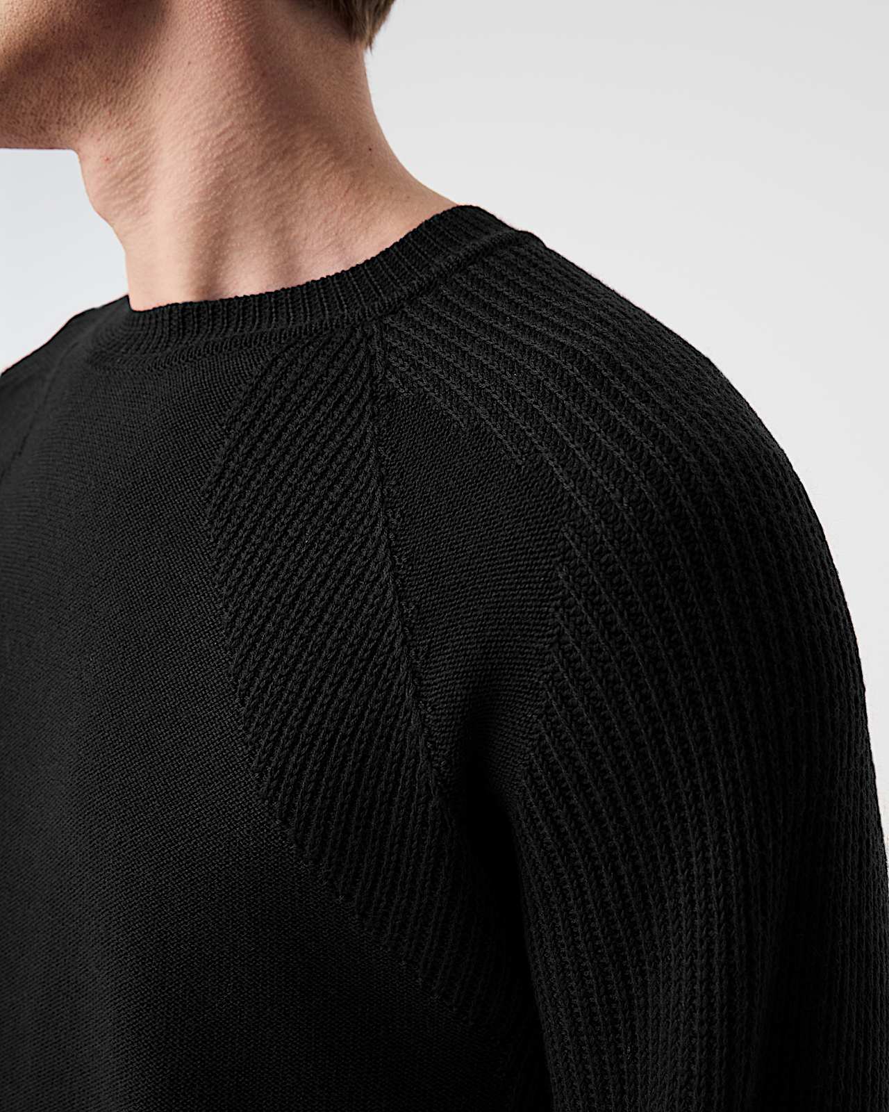 AlphaTauri | FLEUR V1.Y9.02 | Maglione girocollo in maglia 3D senza cuciture in Black for Uomo