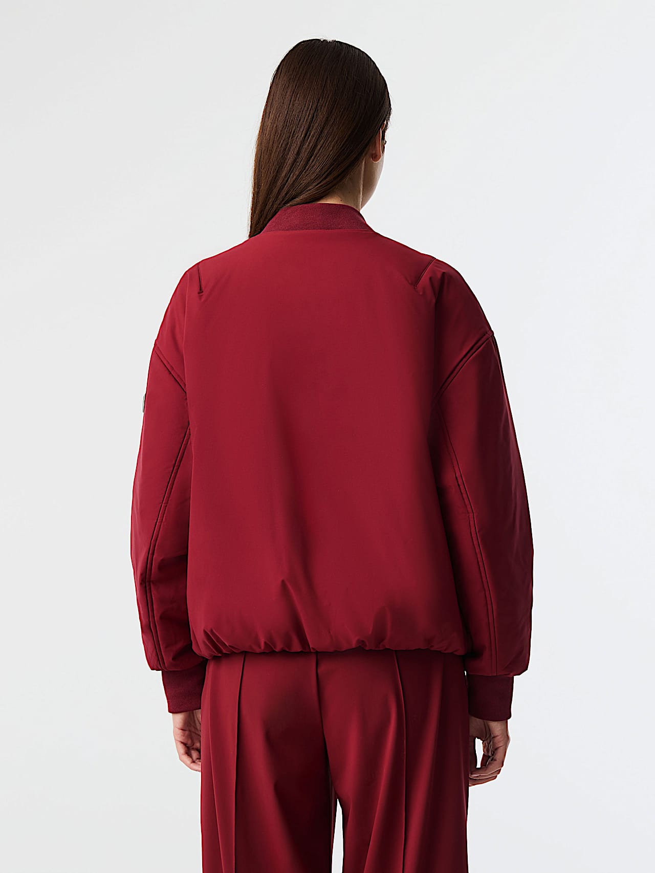 AlphaTauri | OVLY V1.Y9.02 | Wasserabweisende PrimaLoft® Bomberjacke in Dark Berry für Damen
