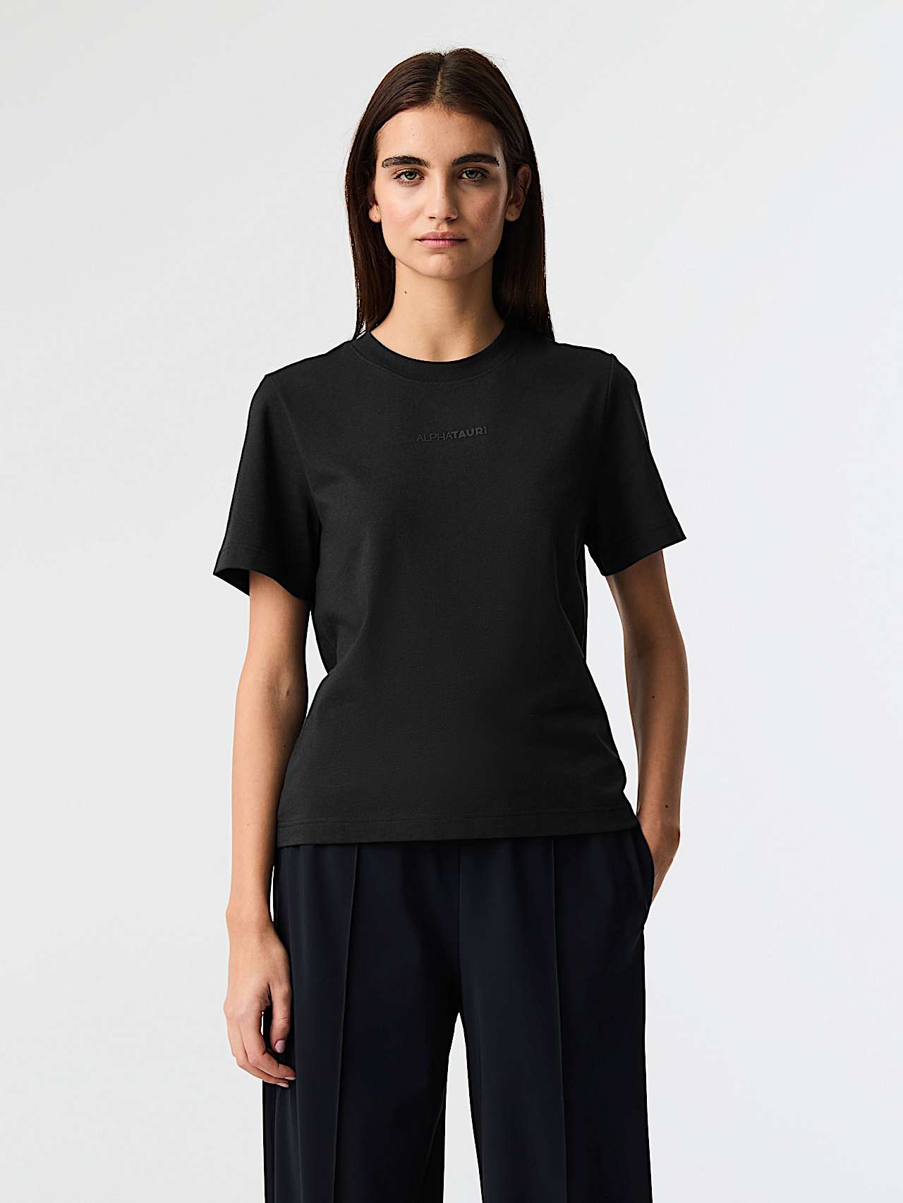 AlphaTauri | JADY V1.Y9.02 | Camiseta de algodón orgánico in Black for Mujer