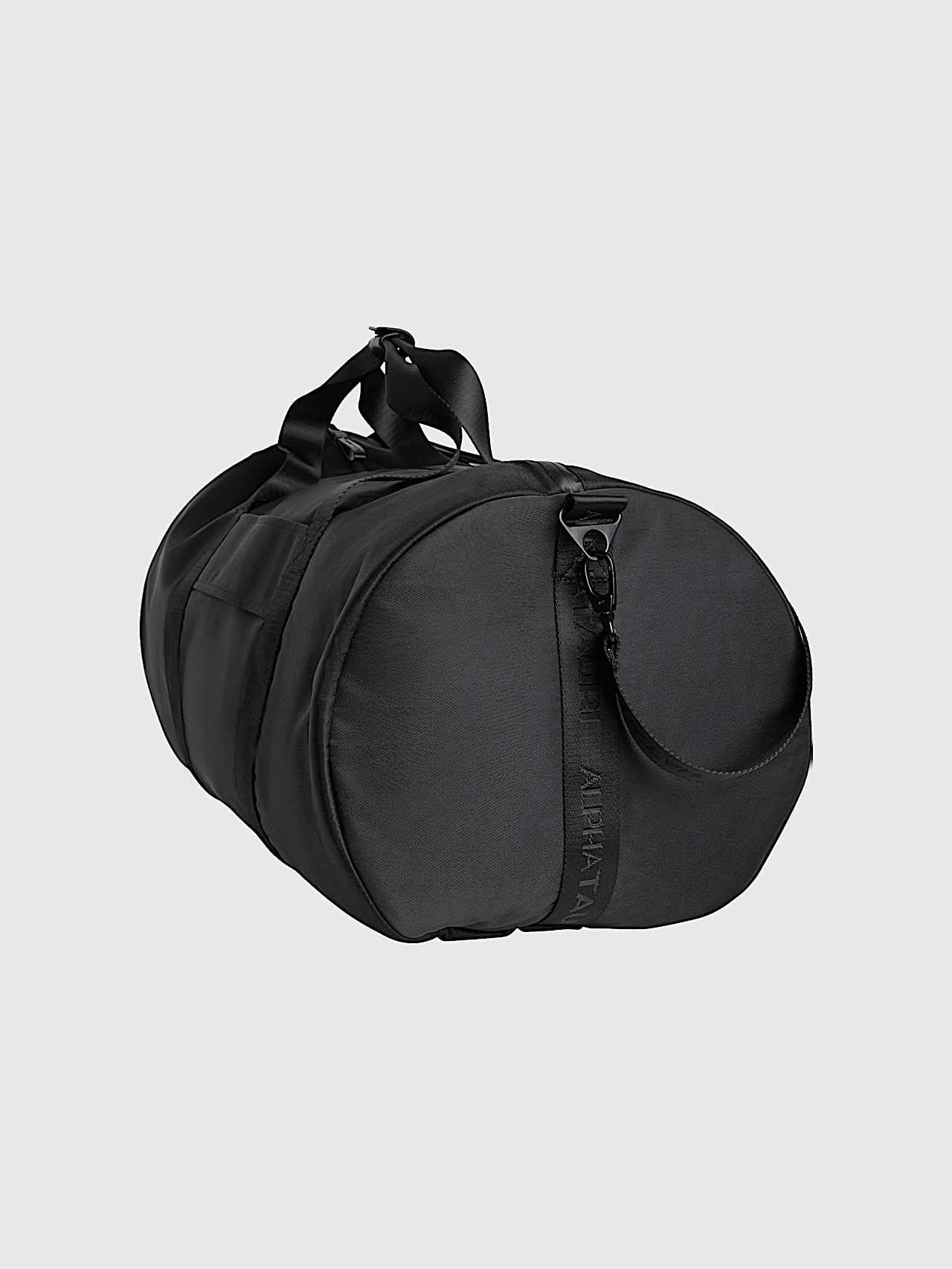 AlphaTauri | AGATE V1.Y9.02 | Weekender Bag in Black for Unisexe AlphaTauri | AGATE V1.Y9.02 | Weekender Bag in Black for Unisexe