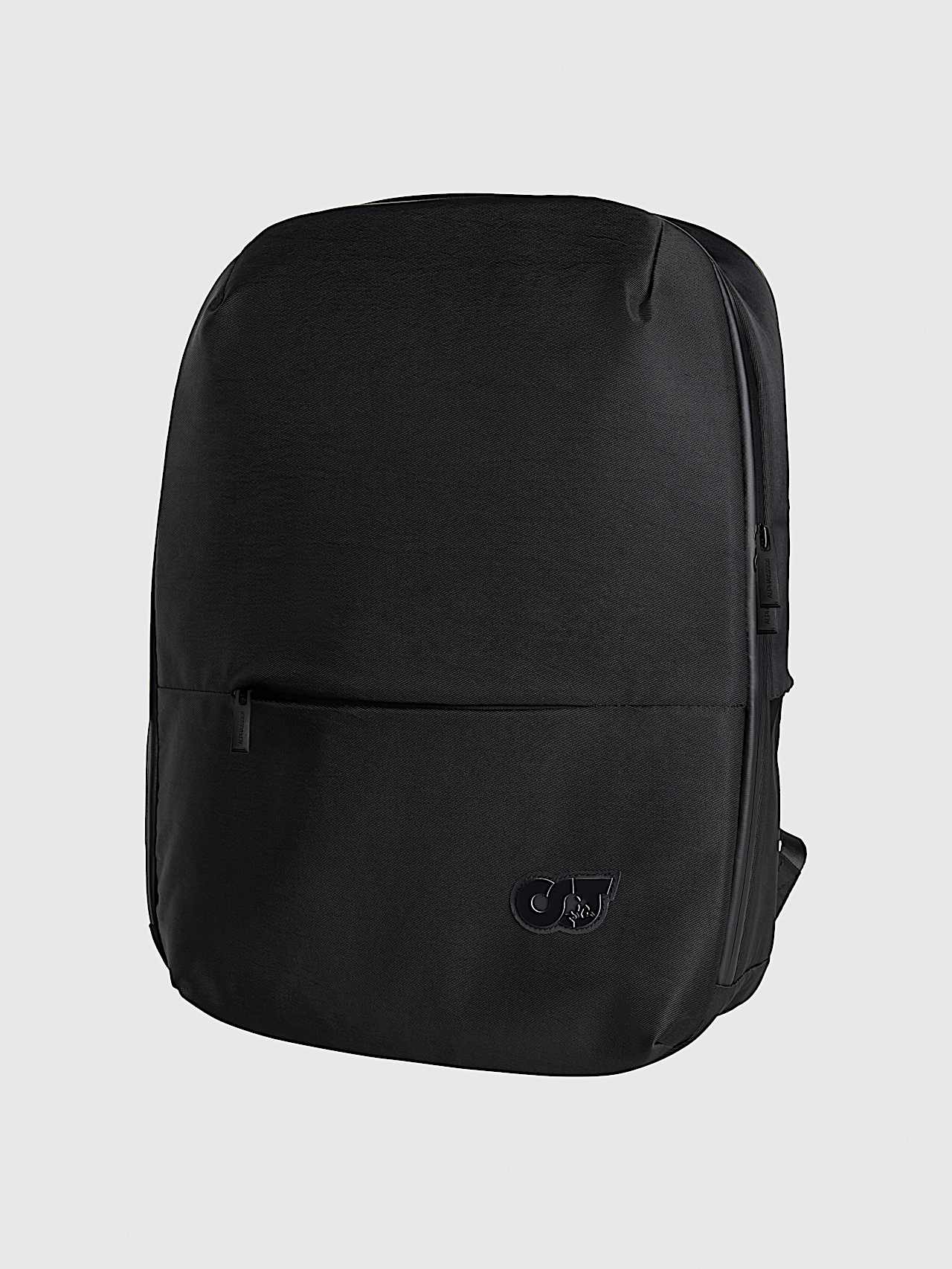 AlphaTauri | ALBITE V1.Y9.02 | Carry-On Backpack in Black for Unisexe AlphaTauri | ALBITE V1.Y9.02 | Carry-On Backpack in Black for Unisexe