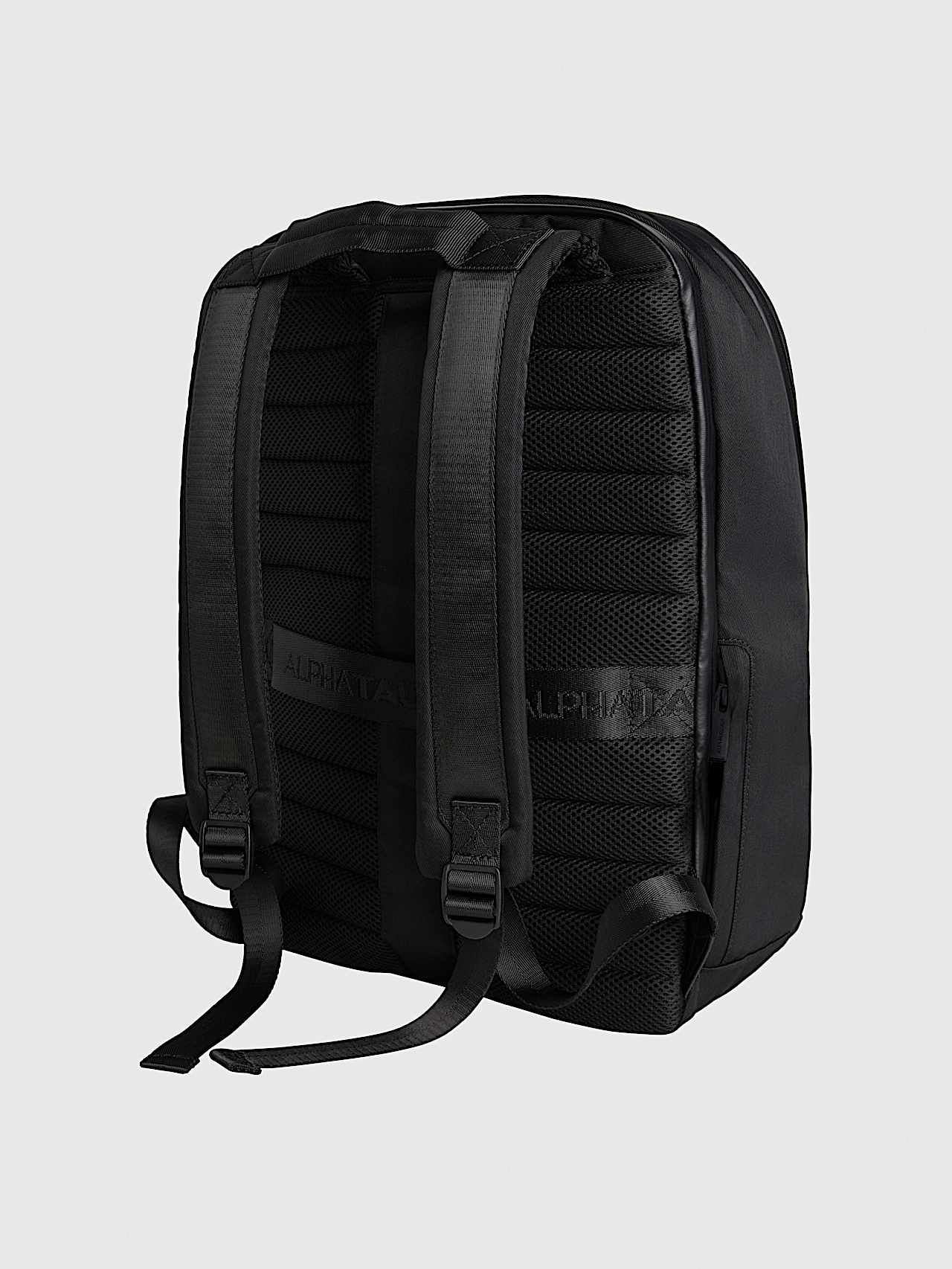 AlphaTauri | ALBITE V1.Y9.02 | Carry-On Backpack in Black for Unisexe AlphaTauri | ALBITE V1.Y9.02 | Carry-On Backpack in Black for Unisexe