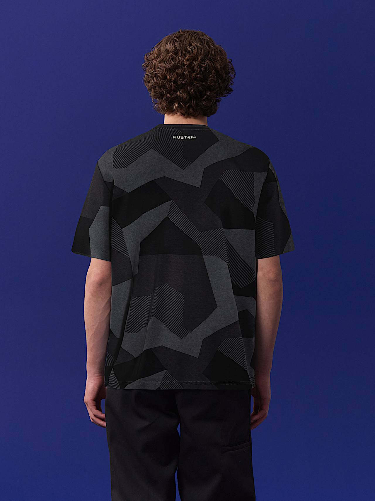 AlphaTauri | T-Shirt mit Allover-Print | Olympic Team Austria Kollektion in Black für Herren