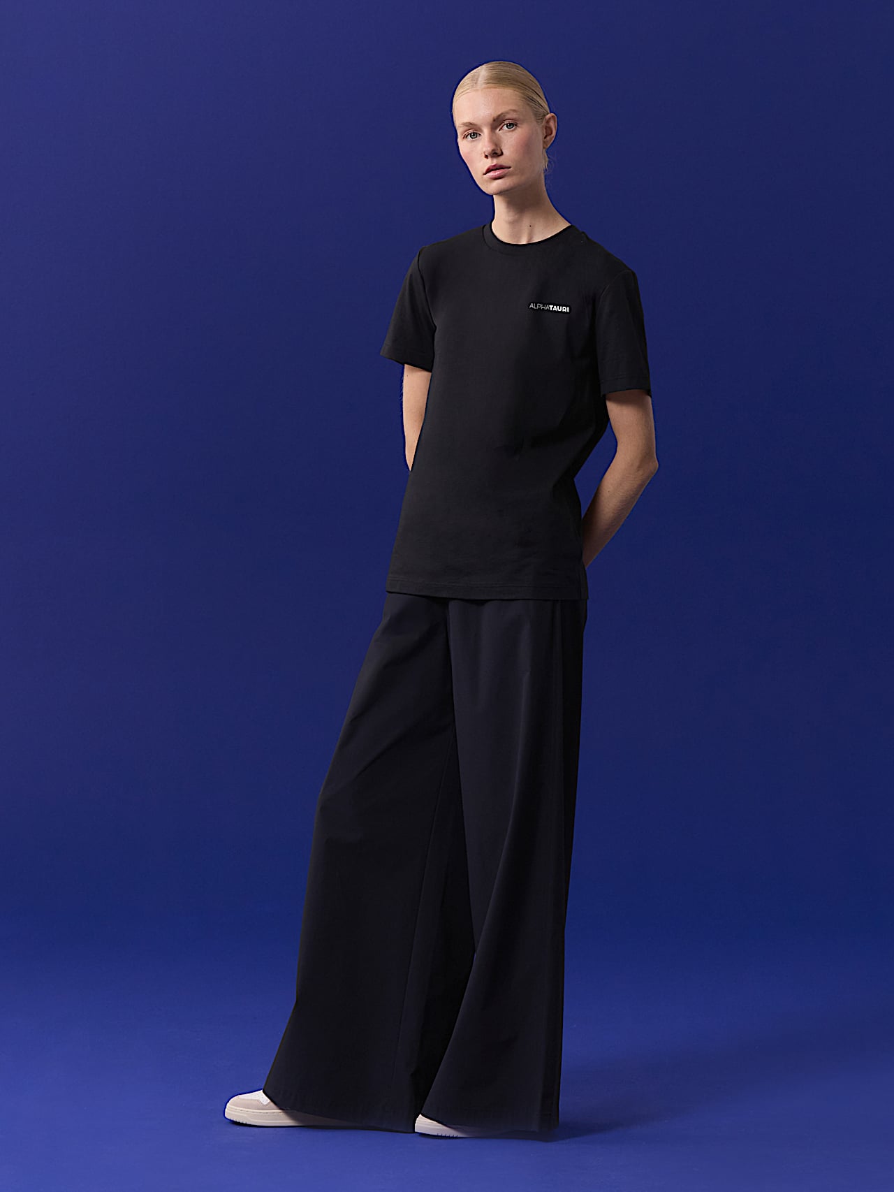 AlphaTauri | Unisex Backprint T-Shirt | Olympic Team Austria Collection in Black for Unisex AlphaTauri | Unisex Backprint T-Shirt | Olympic Team Austria Collection in Black for Unisex