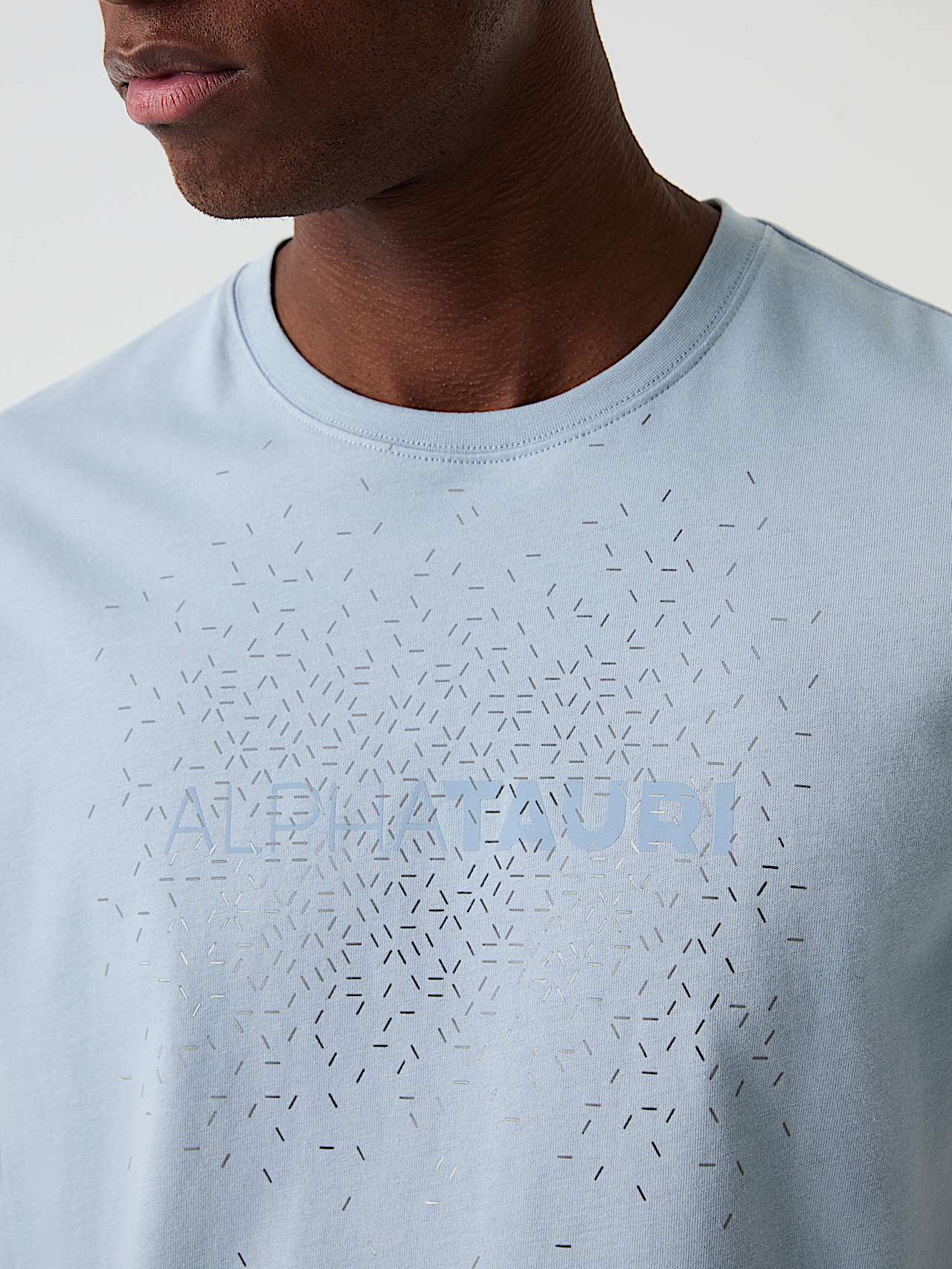 AlphaTauri | JUMMO V1.Y9.01 | T-shirt avec logo réfléchissant in Fog Blue for Homme