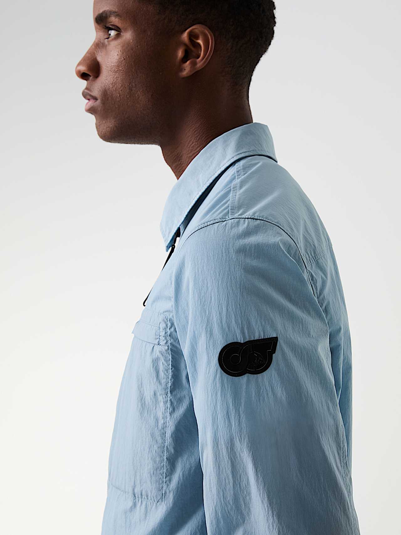 AlphaTauri | OLUM V1.Y9.01 | Surchemise légère in Fog Blue for Homme