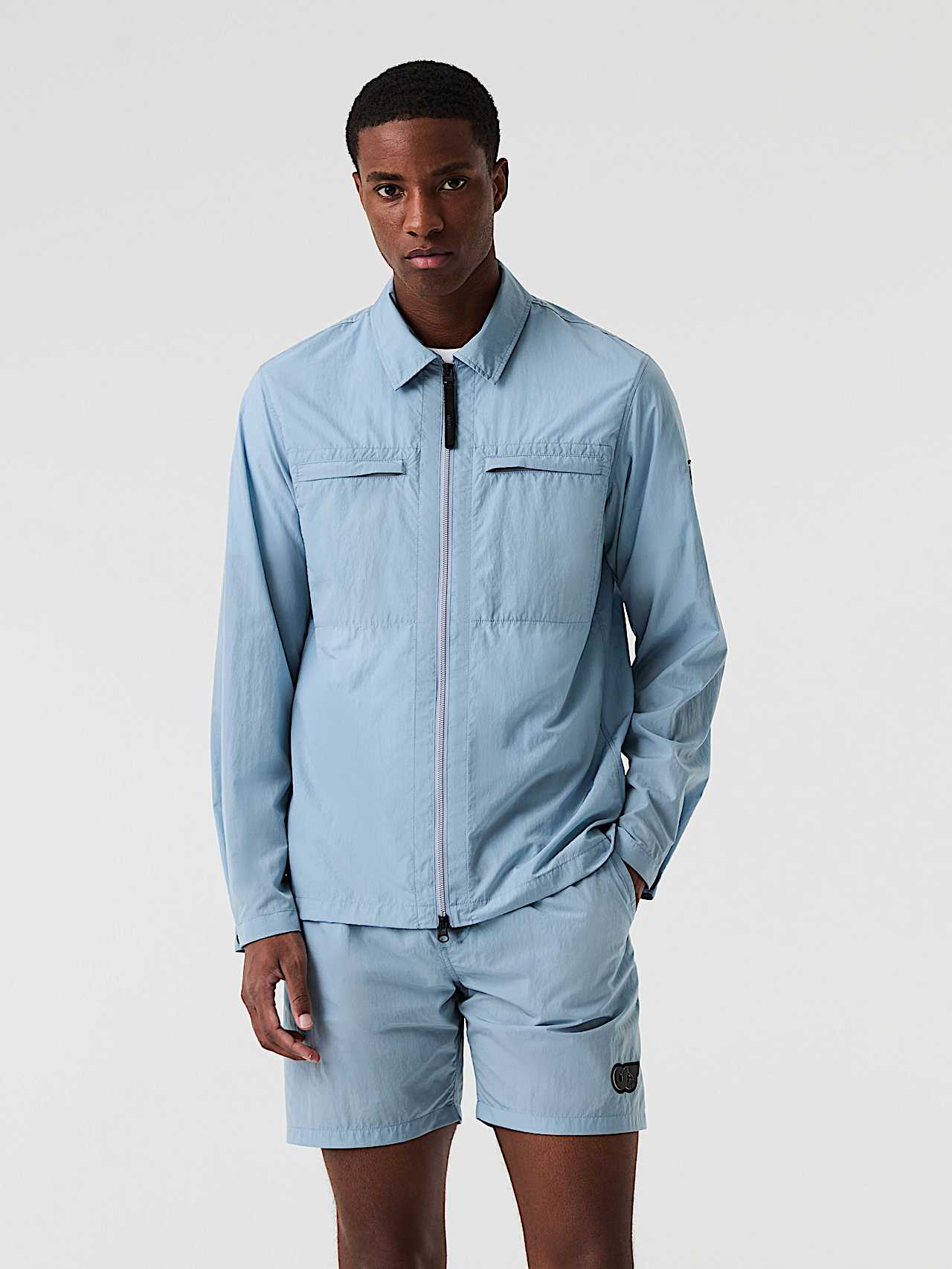 AlphaTauri | OLUM V1.Y9.01 | Surchemise légère in Fog Blue for Homme