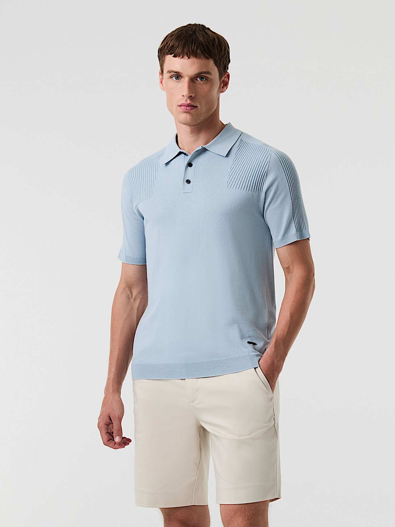 AlphaTauri | FOTOL V1.Y9.01 | Nahtloses 3D-Strick-Poloshirt aus Baumwolle und Coolmax® in Fog Blue für Herren