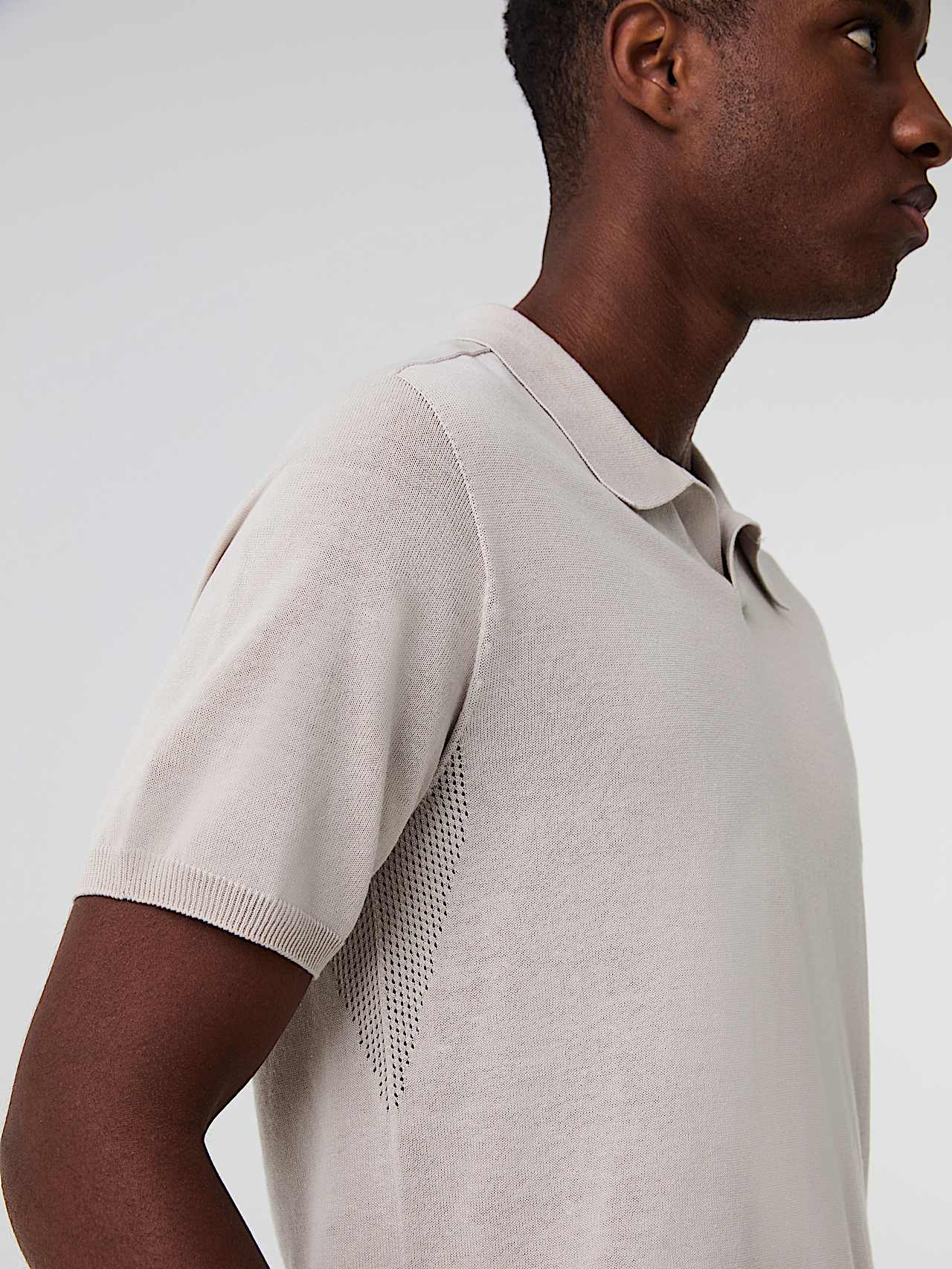AlphaTauri | FASSA V1.Y9.01 | Polo en maille 3D en lin et coton sans coutures in Stone for Homme