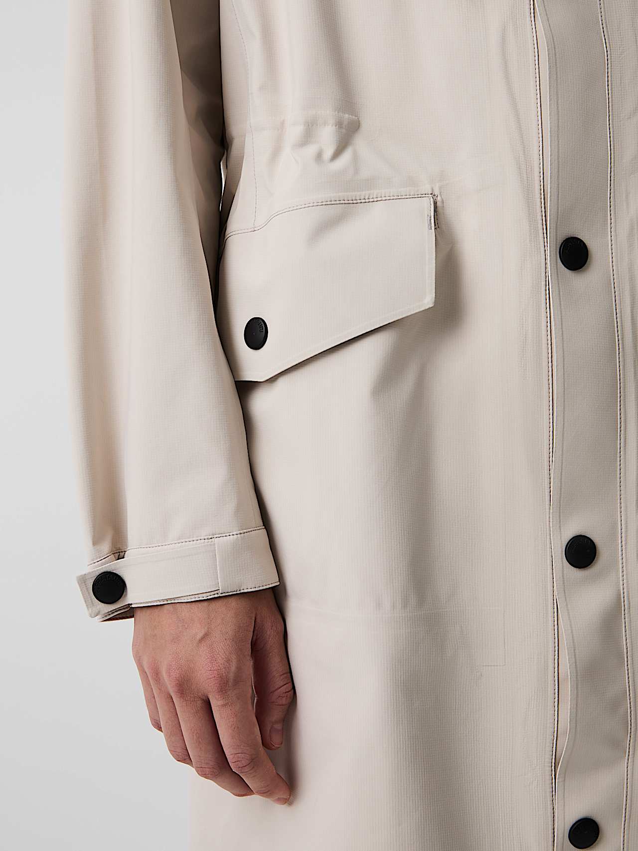 AlphaTauri | OMERO V1.Y9.01 | Parka impermeable y ligera in Stone for Mujer