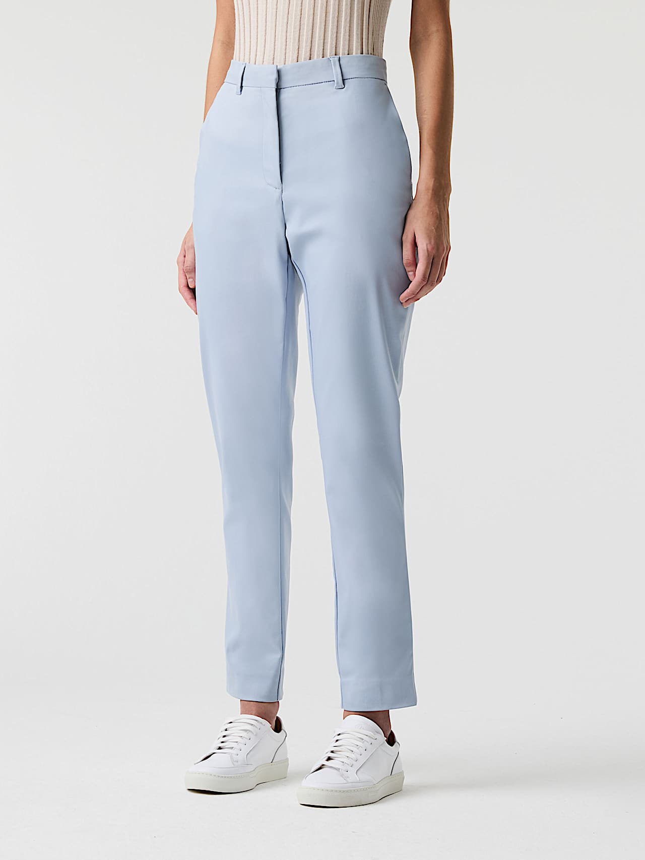 AlphaTauri | PERTI V5.Y9.01 | Tapered Trousers with Pleats in Fog Blue for Women