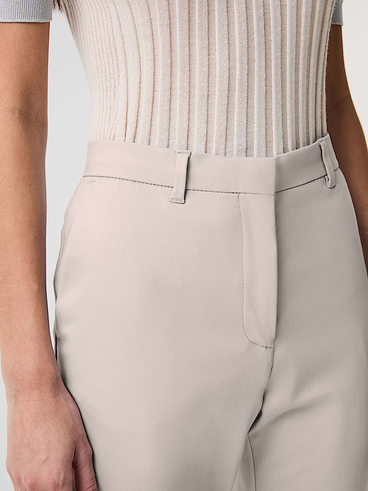 AlphaTauri | PERTI V5.Y9.01 | Tapered Trousers with Pleats in Stone for Women
