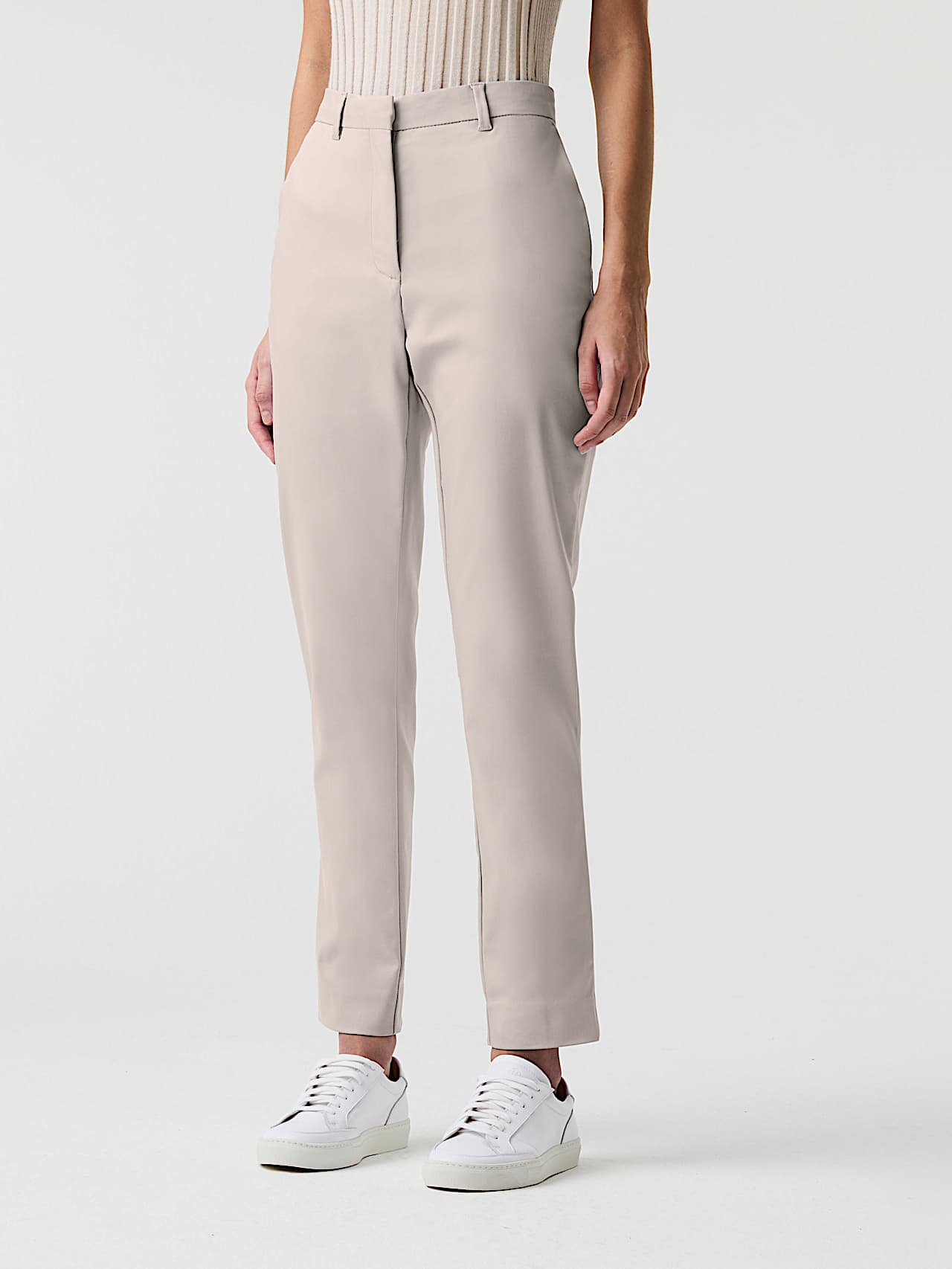 AlphaTauri | PERTI V5.Y9.01 | Tapered Trousers with Pleats in Stone for Women