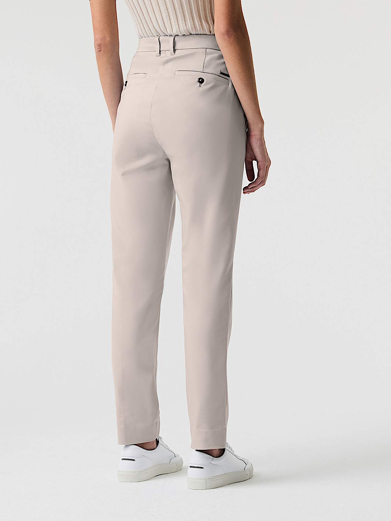 AlphaTauri | PERTI V5.Y9.01 | Tapered Trousers with Pleats in Stone for Women