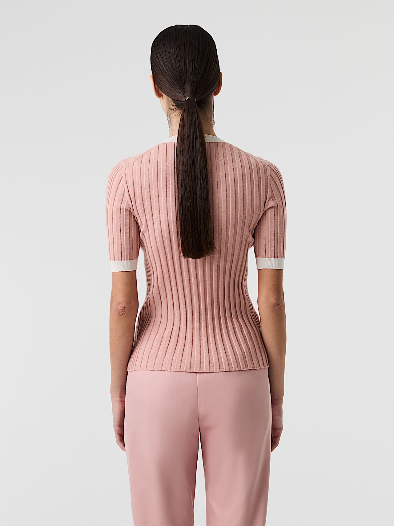 AlphaTauri | FONELE V1.Y9.01 | Nahtloses 3D-Strick-T-Shirt aus Kaschmir und Coolmax® in Misty Pink für Damen