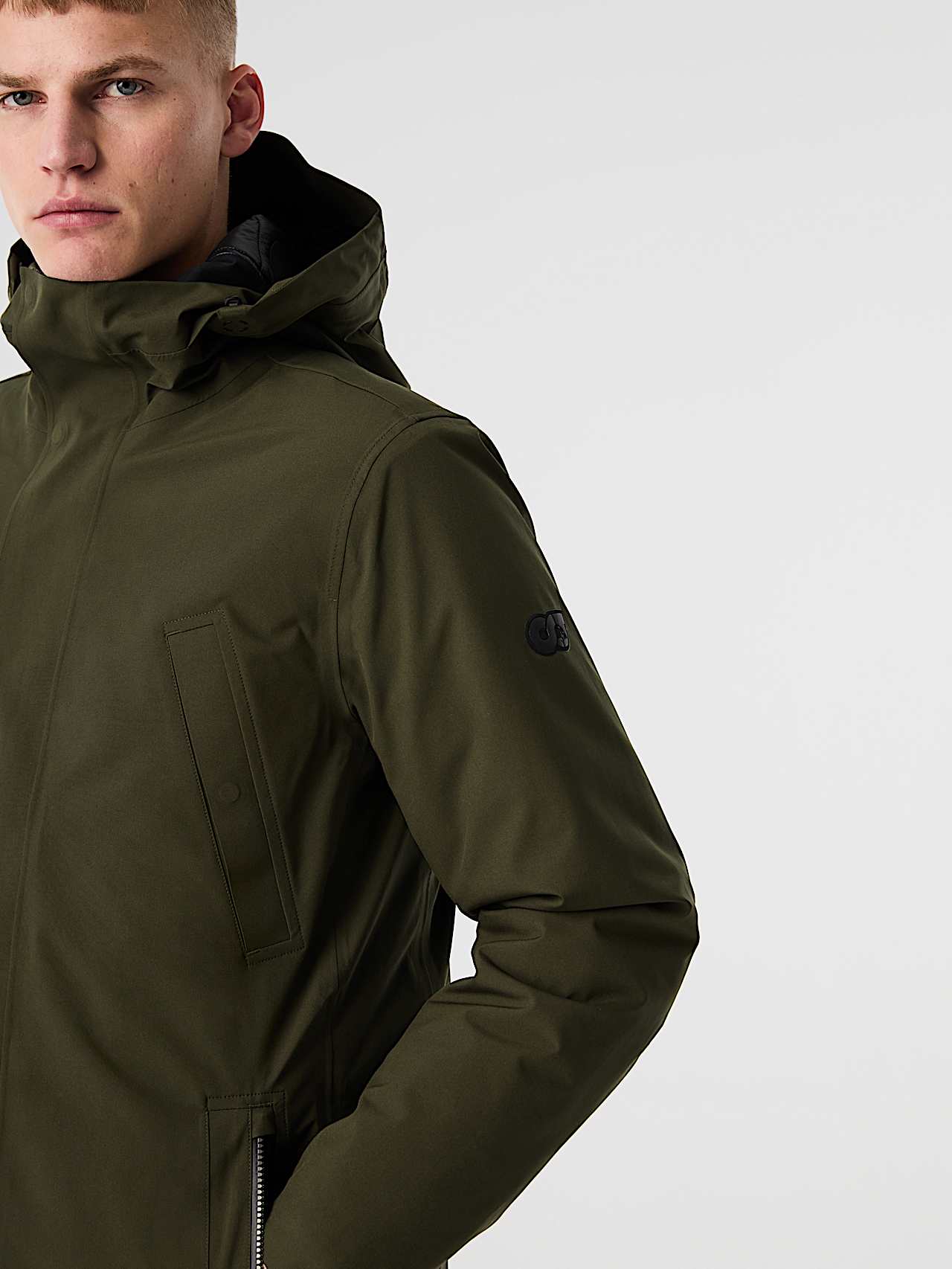 AlphaTauri | KOOV V10.Y7.02 | Parka pliable déperlante emblématique en Taurobran® in Vert Foncé for Homme