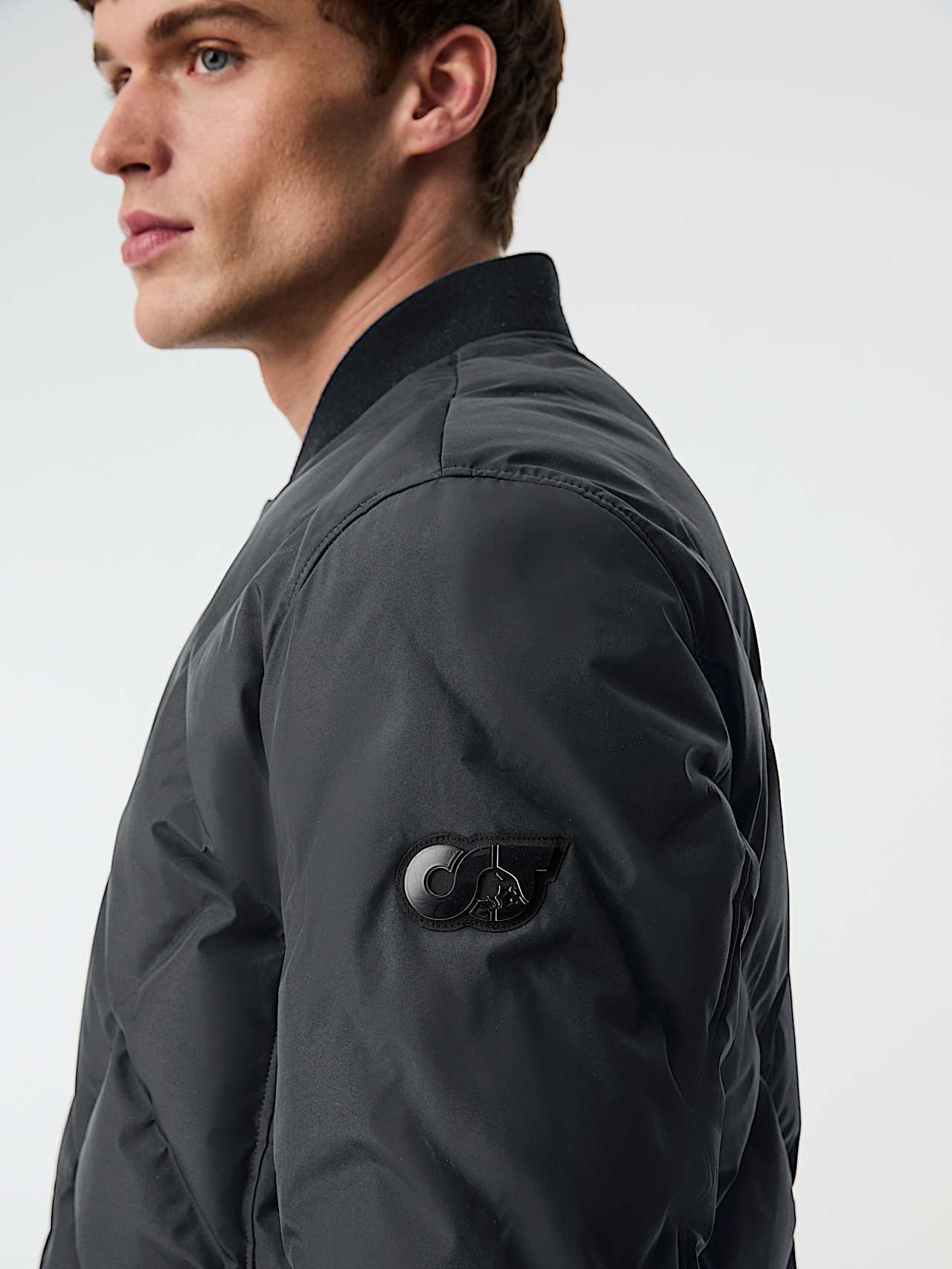AlphaTauri | OCTAL V1.Y9.02 | Chaqueta bomber acolchada Primaloft® in Dark Moss for Hombre