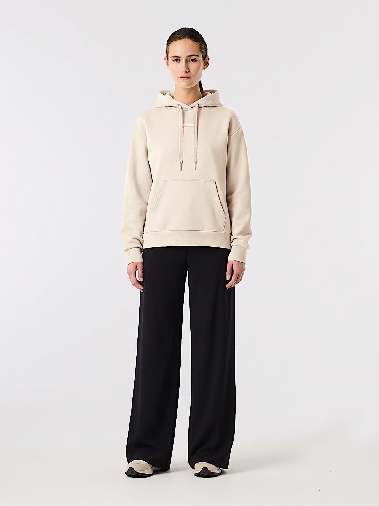 AlphaTauri | SURI V1.Y9.02 | Sweat-shirt à capuche coupe décontractée en maille interlock in Stone for Femme