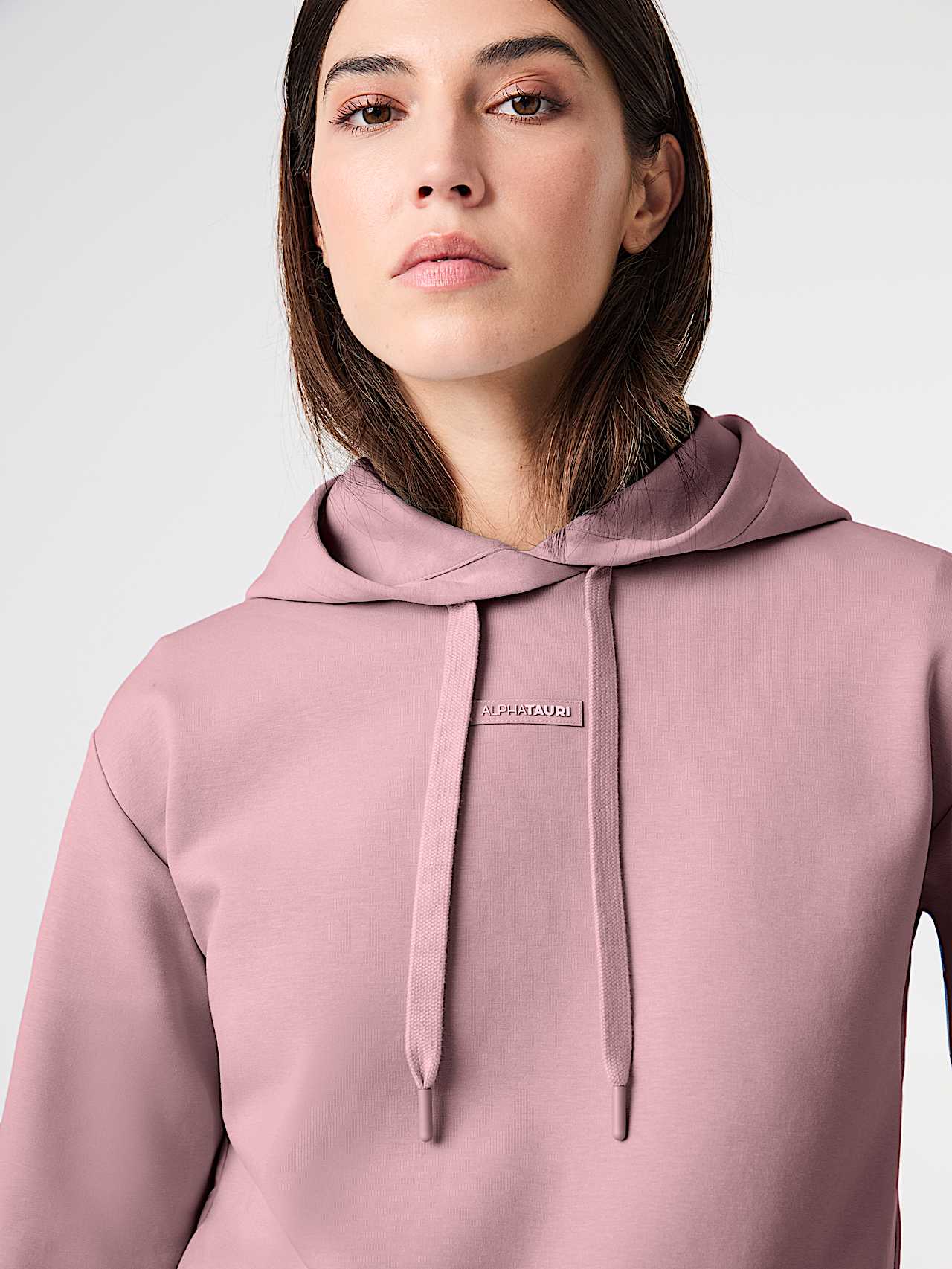 AlphaTauri | SURI V1.Y9.02 | Sweat à capuche en interlock coupe décontractée in Dark Rosewood for Femme