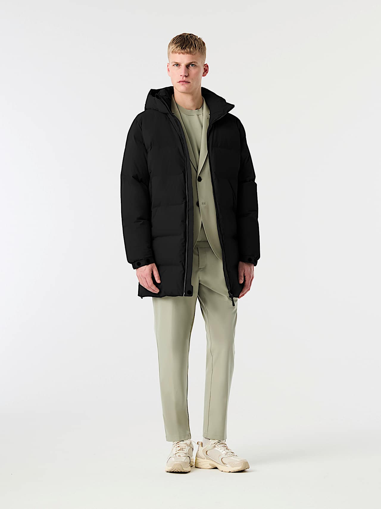 AlphaTauri | ONCY V1.Y10.02 | Doudoune matelassée en duvet in Black for Homme