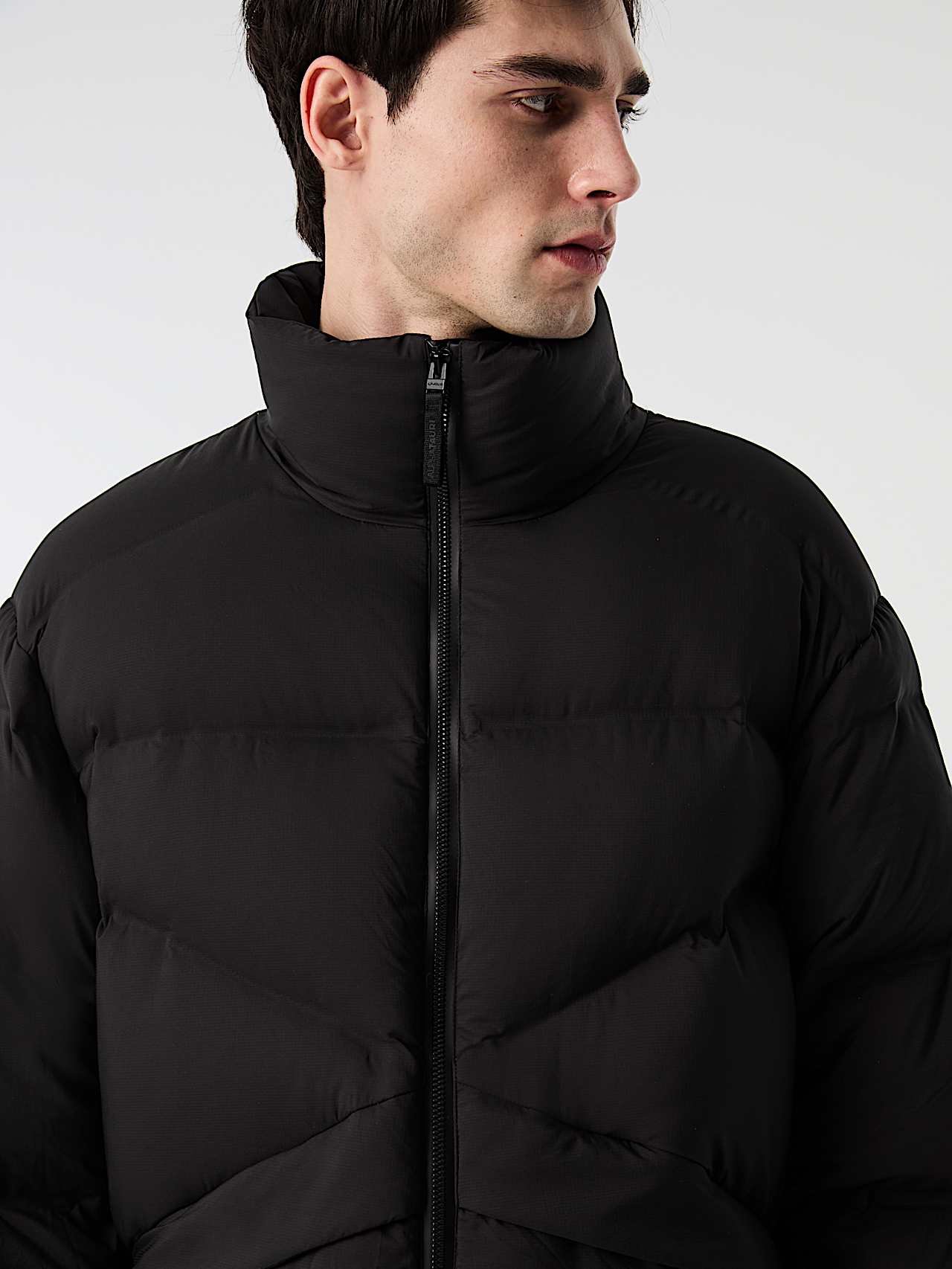 AlphaTauri | OLAVON V1.Y10.02 | Giacca in piumino ultraleggera ripiegabile in Black for Uomo