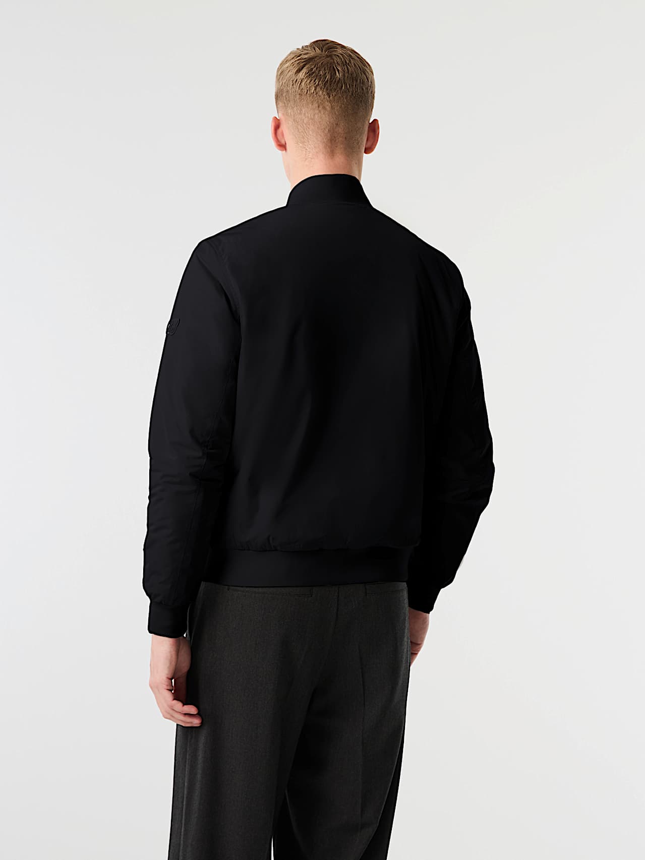 AlphaTauri | OUBLIS V1.Y10.02 | Chaqueta bomber ligera, acolchada y repelente al agua con Primaloft® in Black for Hombre
