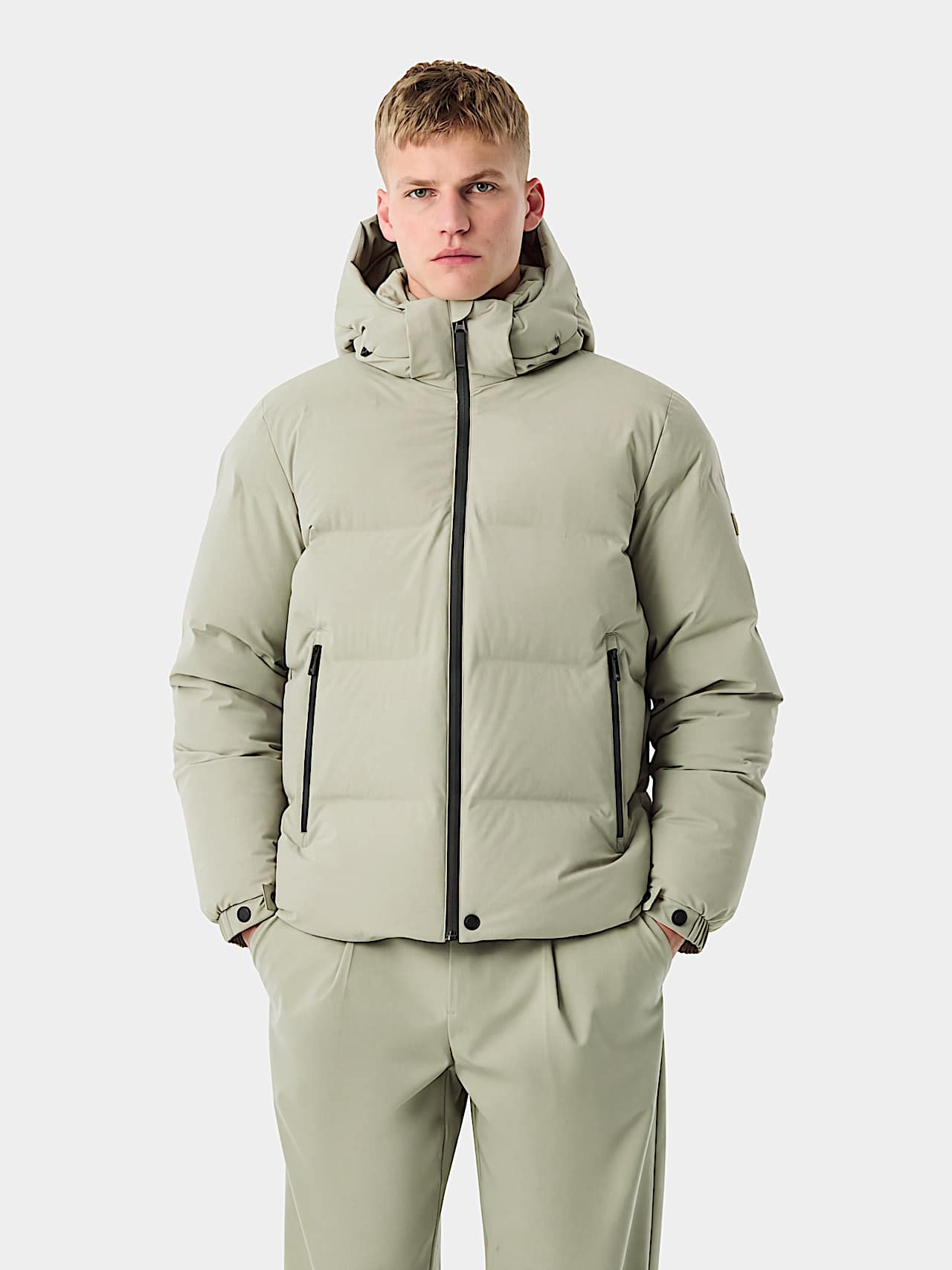 AlphaTauri | ODORU V4.Y10.02 | Chaqueta de plumas acolchada in Dark Sage for Hombre