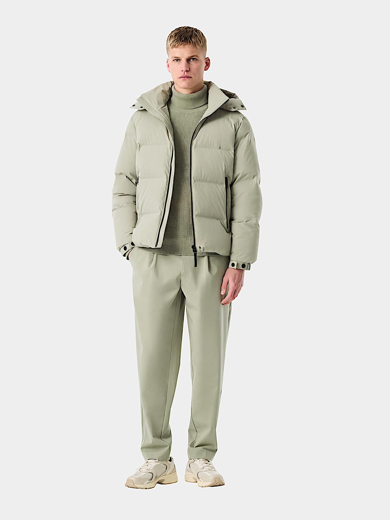 AlphaTauri | ODORU V4.Y10.02 | Chaqueta de plumas acolchada in Dark Sage for Hombre