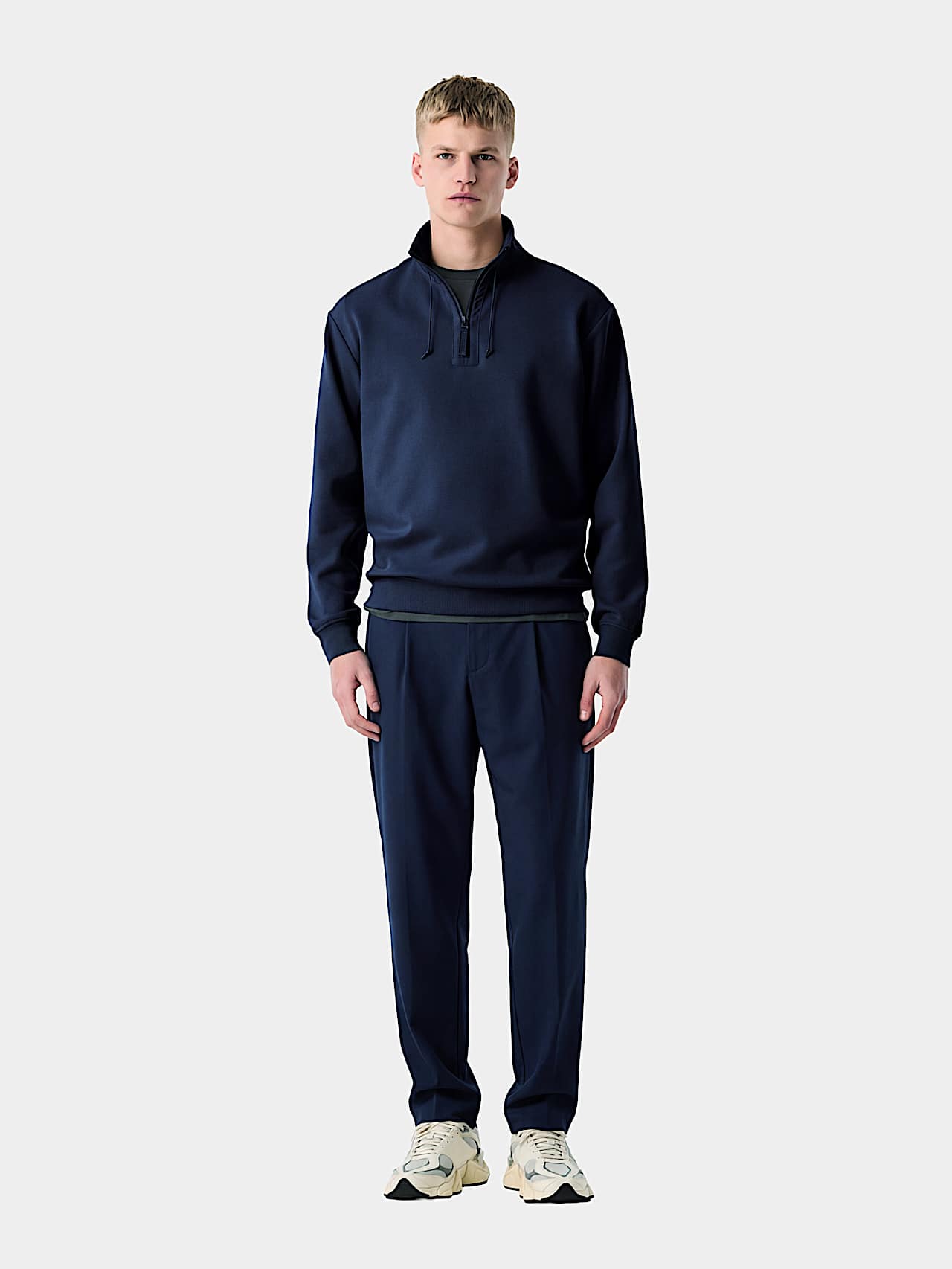 AlphaTauri | SYLVES V1.Y10.02 | Felpa ibrida con mezza cerniera in Dark Navy for Uomo