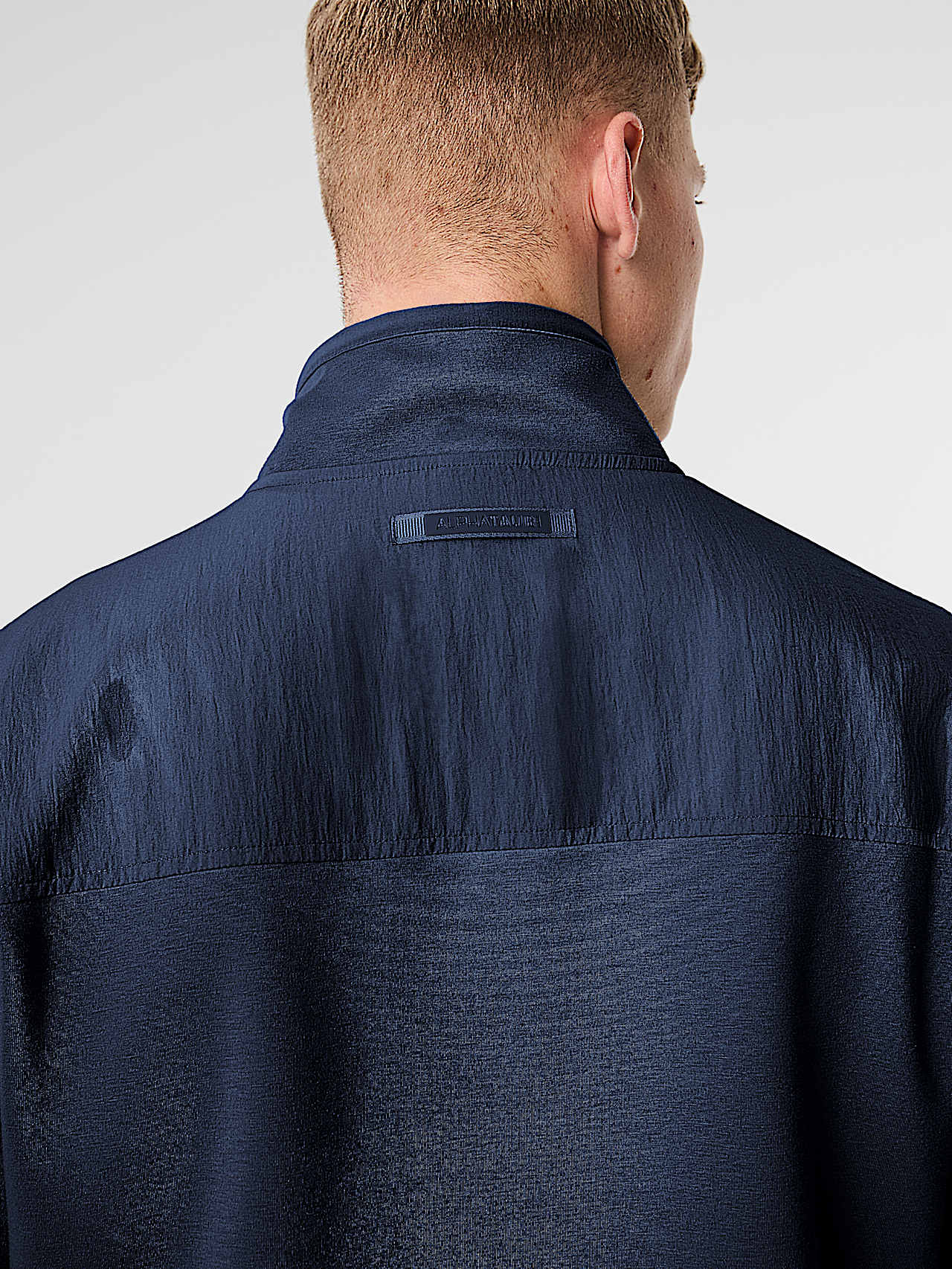 AlphaTauri | SYLVES V1.Y10.02 | Hybrid-Sweatshirt mit halbem Reißverschluss in Dark Navy für Herren