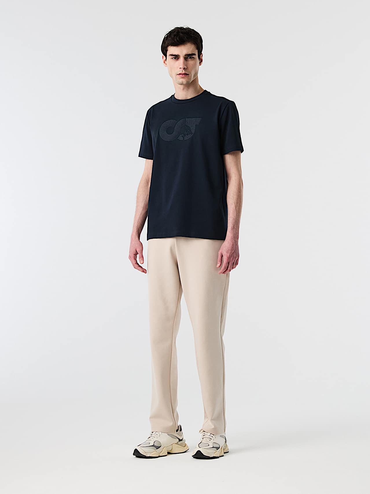 AlphaTauri | JILLE V1.Y10.02 | T-Shirt aus Bio-Baumwolle mit Logostickerei in Dark Navy für Herren