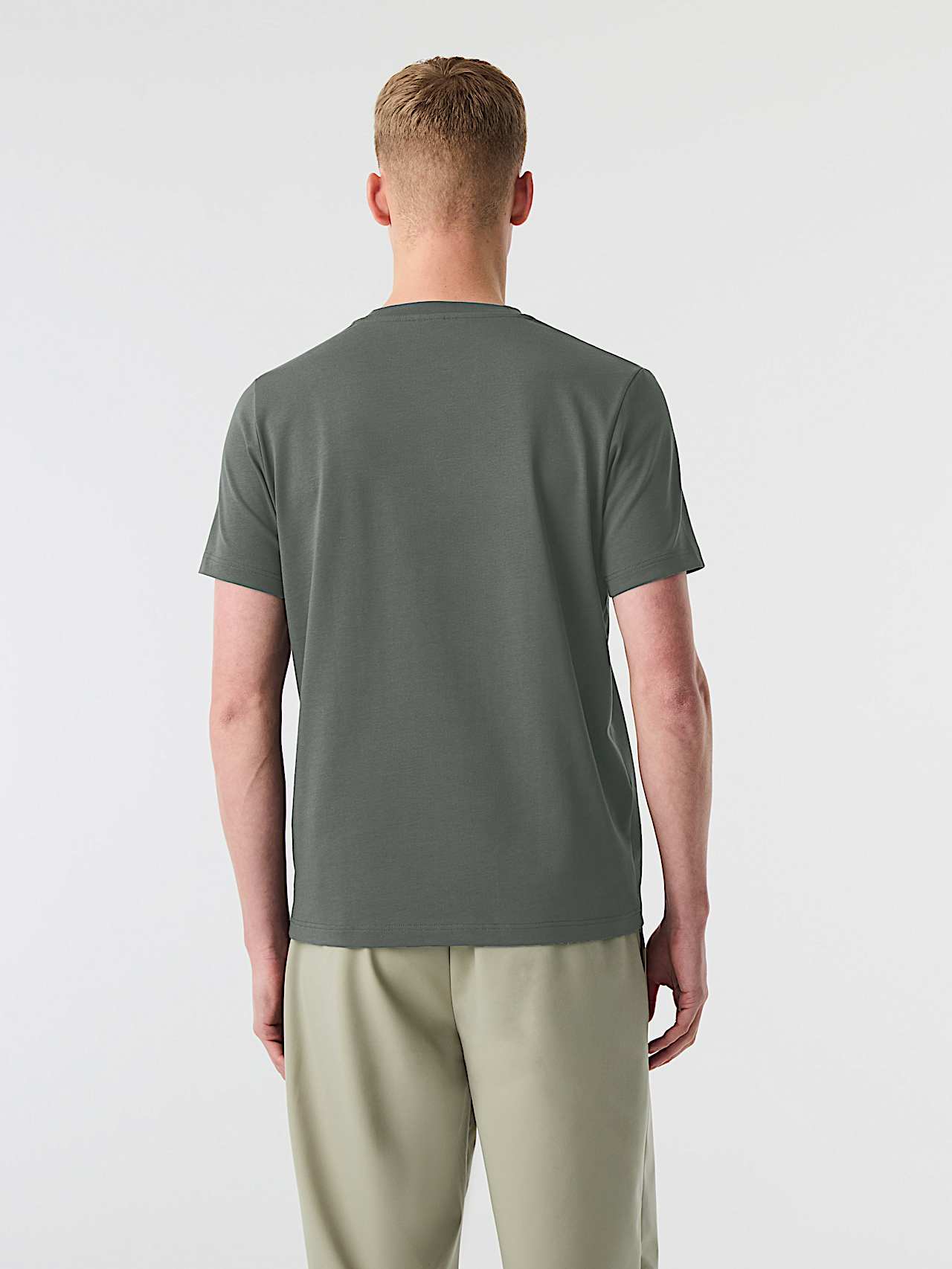 AlphaTauri | JOULON V1.Y10.02 | Maglietta in cotone biologico con logo stampato in Dark Moss for Uomo