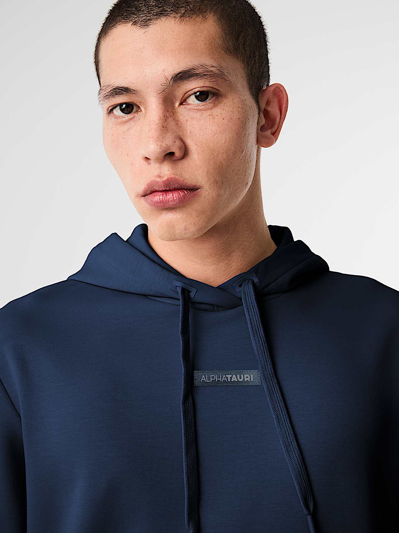 AlphaTauri | SKY V2.Y9.02 | Sweat à capuche avec bande logo in Dark Navy for Homme