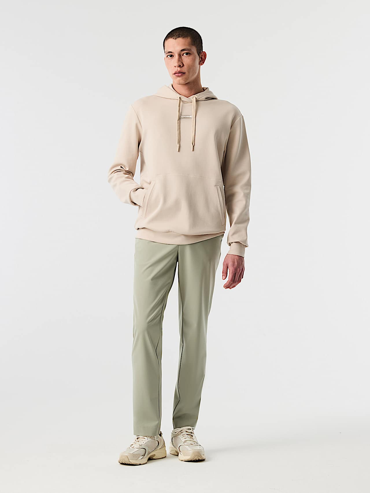 AlphaTauri | SKY V2.Y9.02 | Felpa con cappuccio e nastro con logo in Stone for Uomo