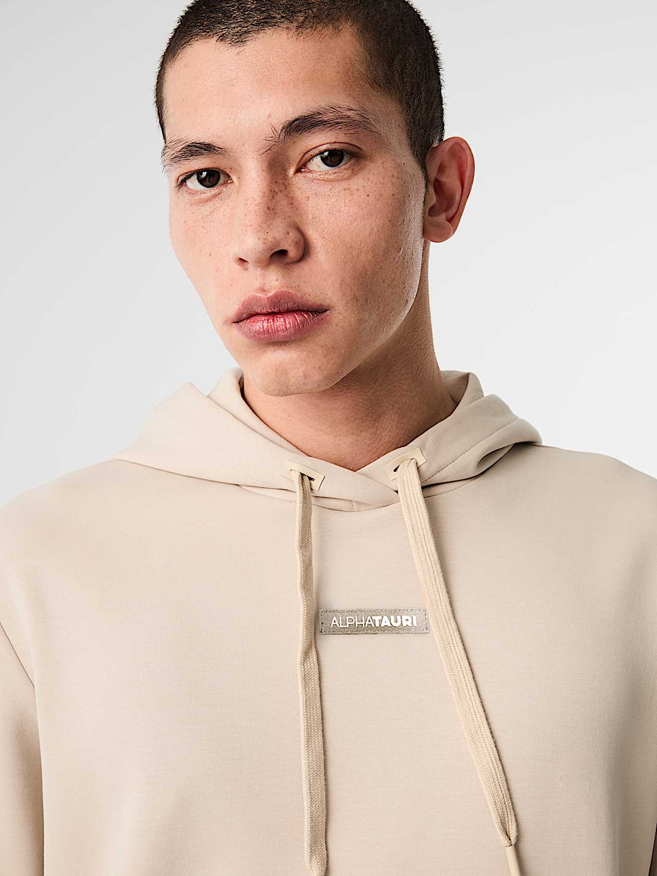 AlphaTauri | SKY V2.Y9.02 | Felpa con cappuccio e nastro con logo in Stone for Uomo