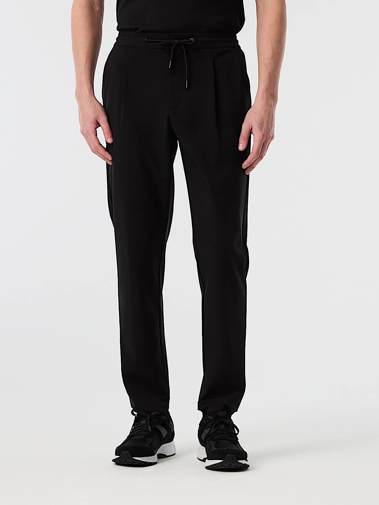 AlphaTauri | PAVRE V1.Y10.02 | Pantalon Elegant Stretch in Black for Homme