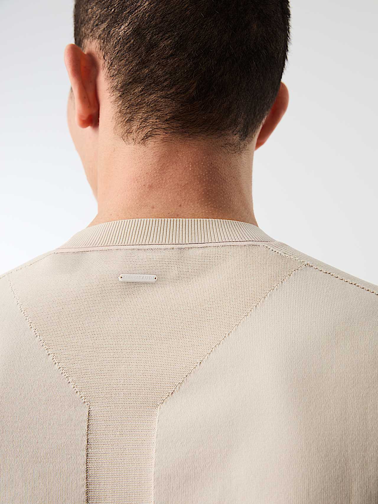 AlphaTauri | FARIS V1.Y10.02 | Maglietta dalla vestibilità ampia in maglia 3D in Stone for Uomo