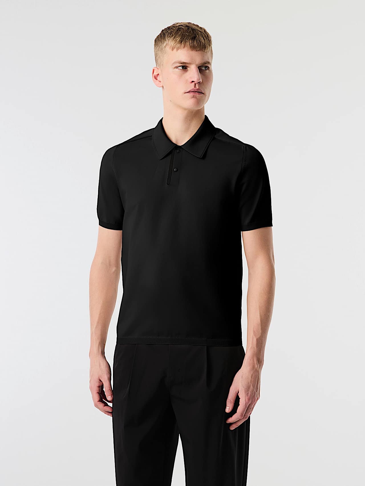 AlphaTauri | FLYON V1.Y10.02 | Polo en maille in Black for Homme